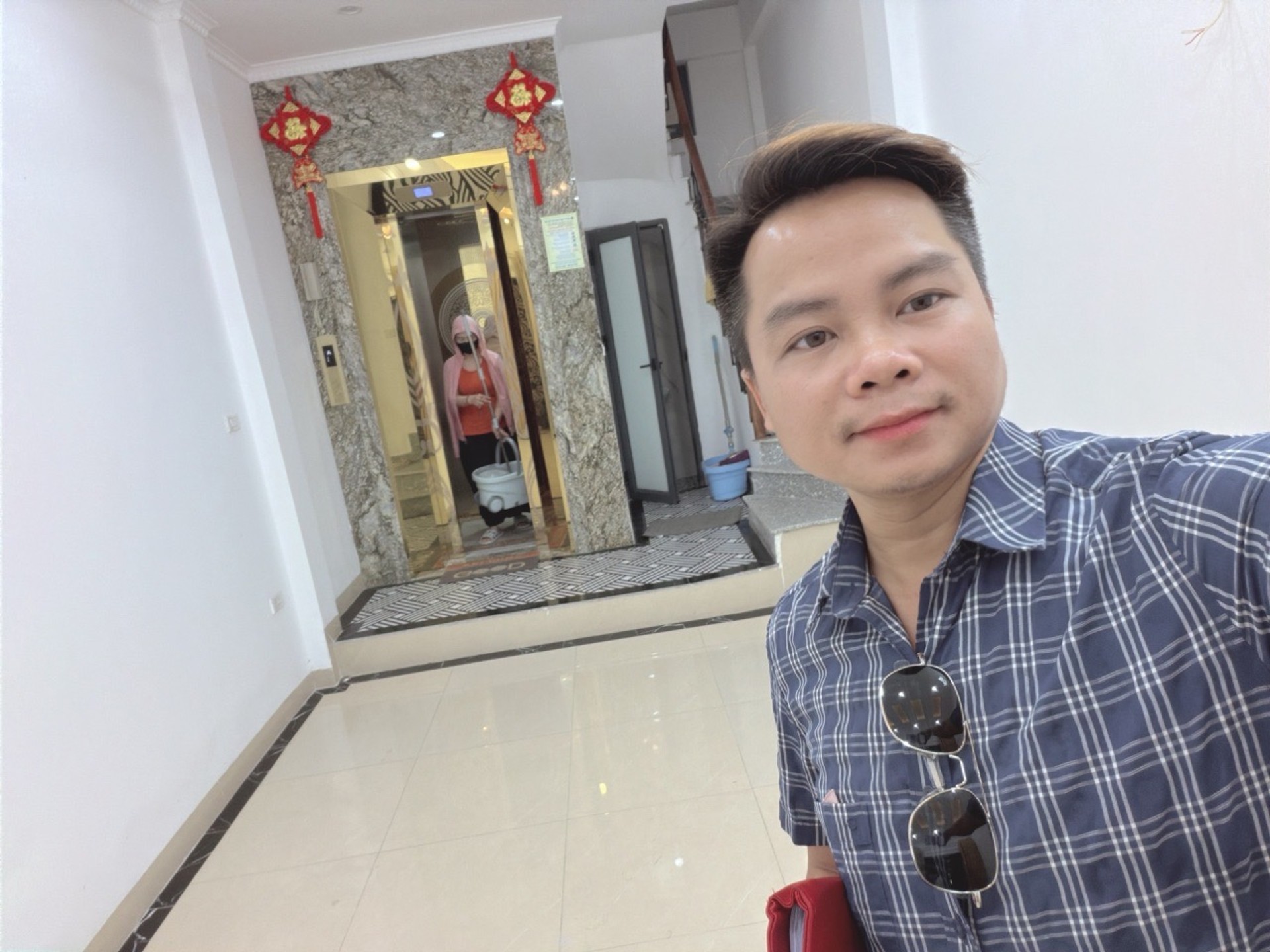 Bán nhà Yên Lạc - diện tích 37m2 6 tầng - thang máy, full nội thất - giá 13,5 tỷ