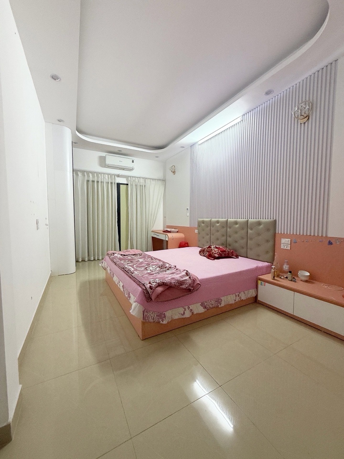 Bán nhà Yên Lạc - diện tích 37m2 6 tầng - thang máy, full nội thất - giá 13,5 tỷ