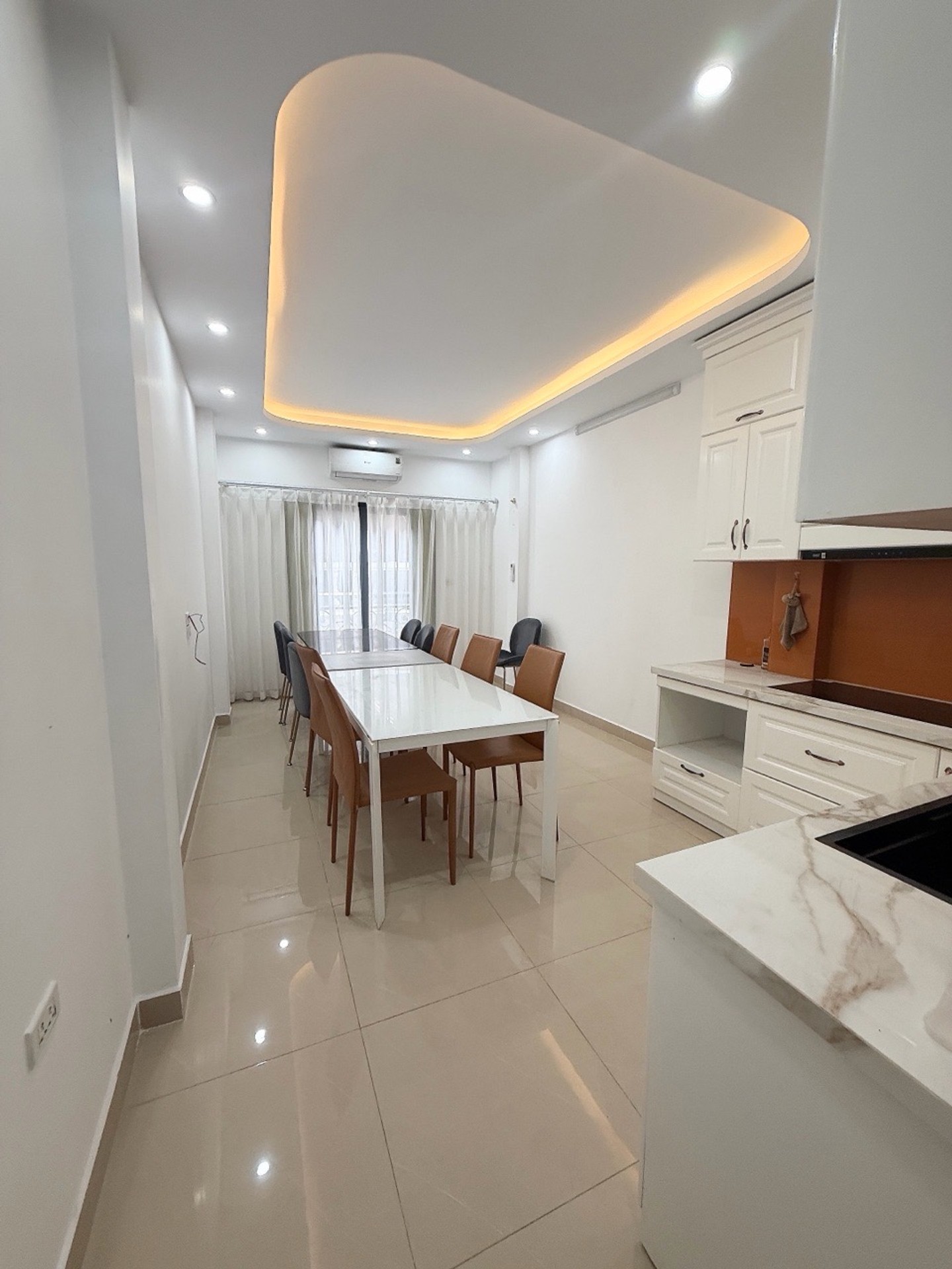Bán nhà Yên Lạc - diện tích 37m2 6 tầng - thang máy, full nội thất - giá 13,5 tỷ