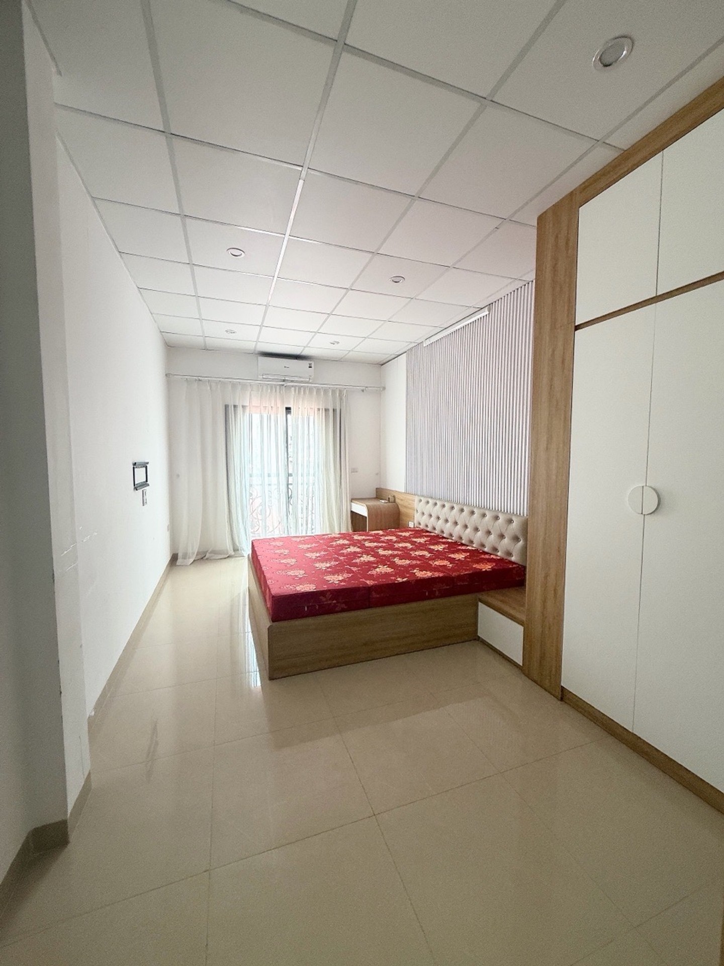 Bán nhà Yên Lạc - diện tích 37m2 6 tầng - thang máy, full nội thất - giá 13,5 tỷ