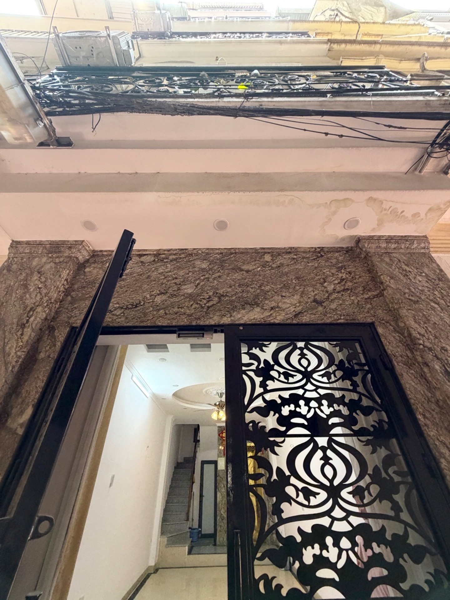 Bán nhà Yên Lạc - diện tích 37m2 6 tầng - thang máy, full nội thất - giá 13,5 tỷ