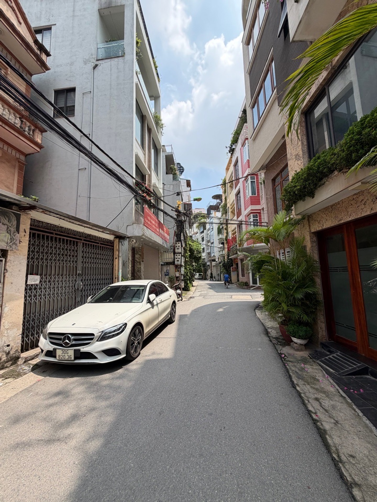 Bán nhà Yên Lạc - diện tích 37m2 6 tầng - thang máy, full nội thất - giá 13,5 tỷ