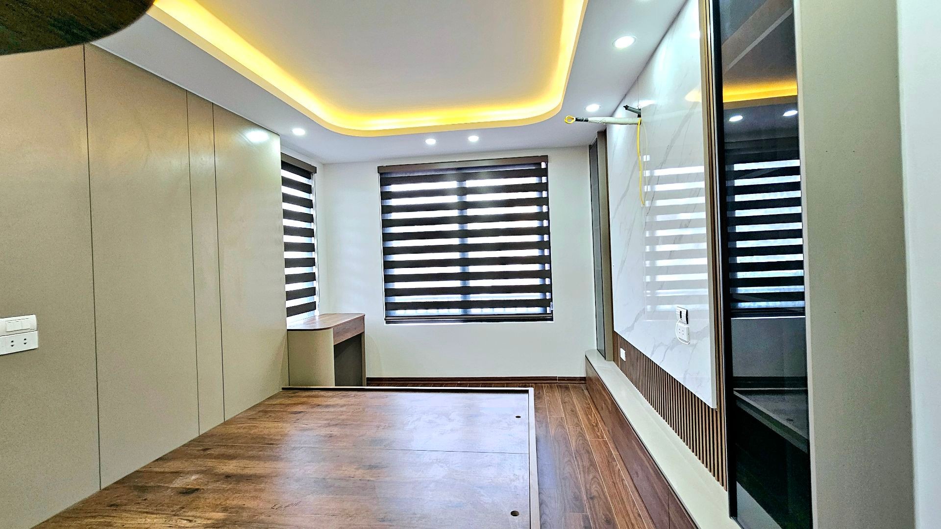 Bán nhà Hai Bà Trưng - diện tích 34m2 6 tầng - Lô góc, thang máy - giá 9,9 tỷ