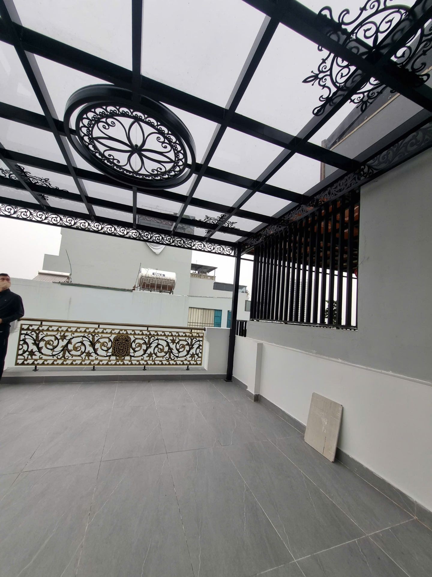 Bán nhà Ngõ 2 ô tô tránh - diện tích 93m2 6 tầng - PHÂN LÔ - Ô TÔ - ĐẤU GIÁ - CẠNH TECCO - SÁT CÔNG VIÊN - giá 26,5 tỷ