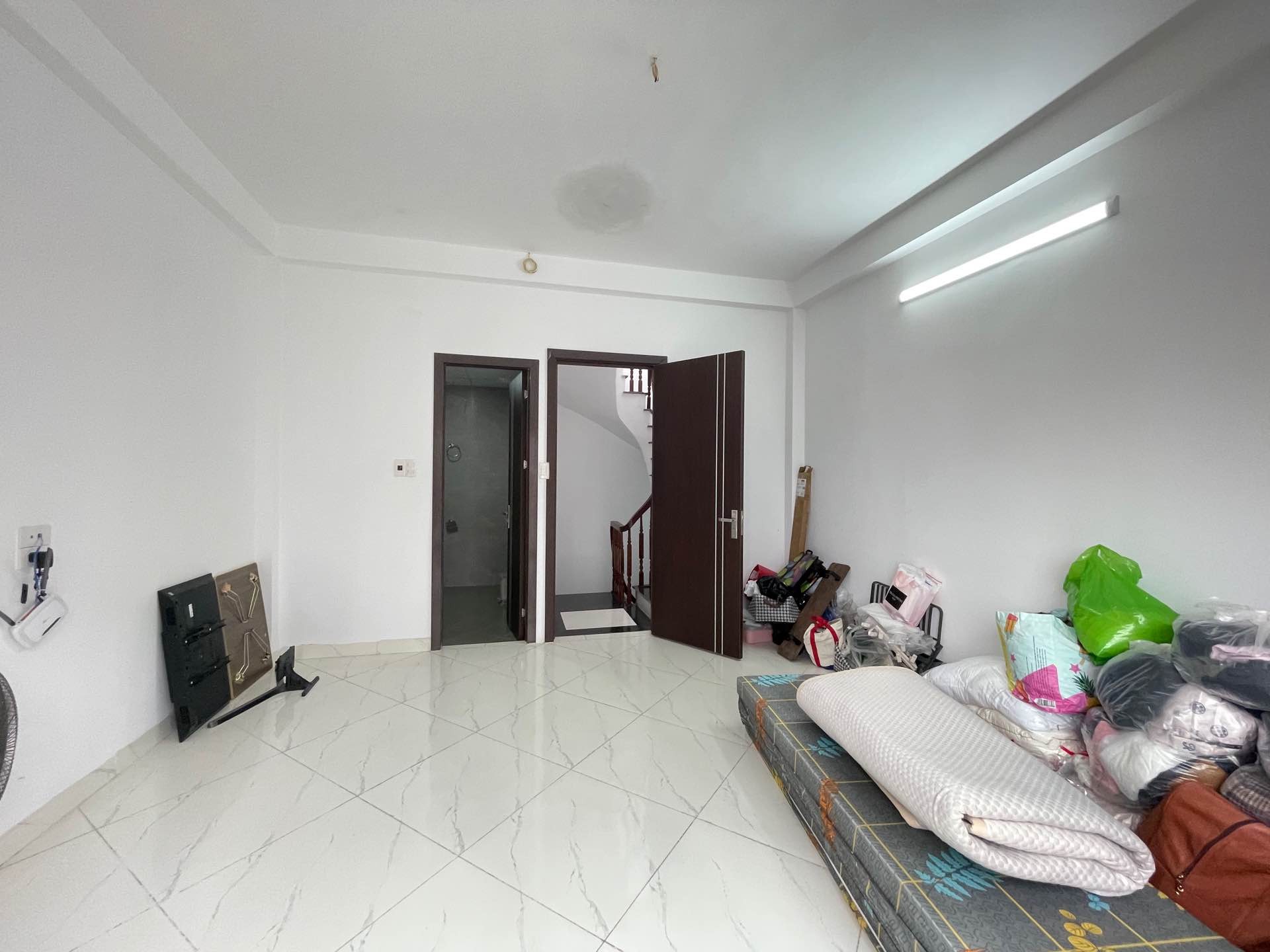 Bán nhà Trương Định - diện tích 30m2 5 tầng - Nhà đẹp ở luôn - giá 7,9 tỷ