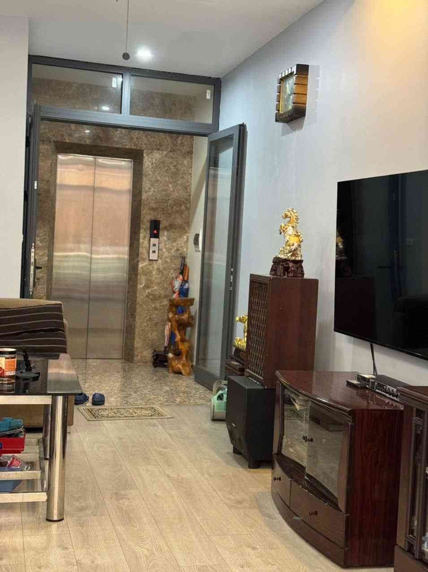 Bán nhà Kim Ngưu - diện tích 36m2 6 tầng - Ô TÔ VÀO NHÀ - giá 14,5 tỷ