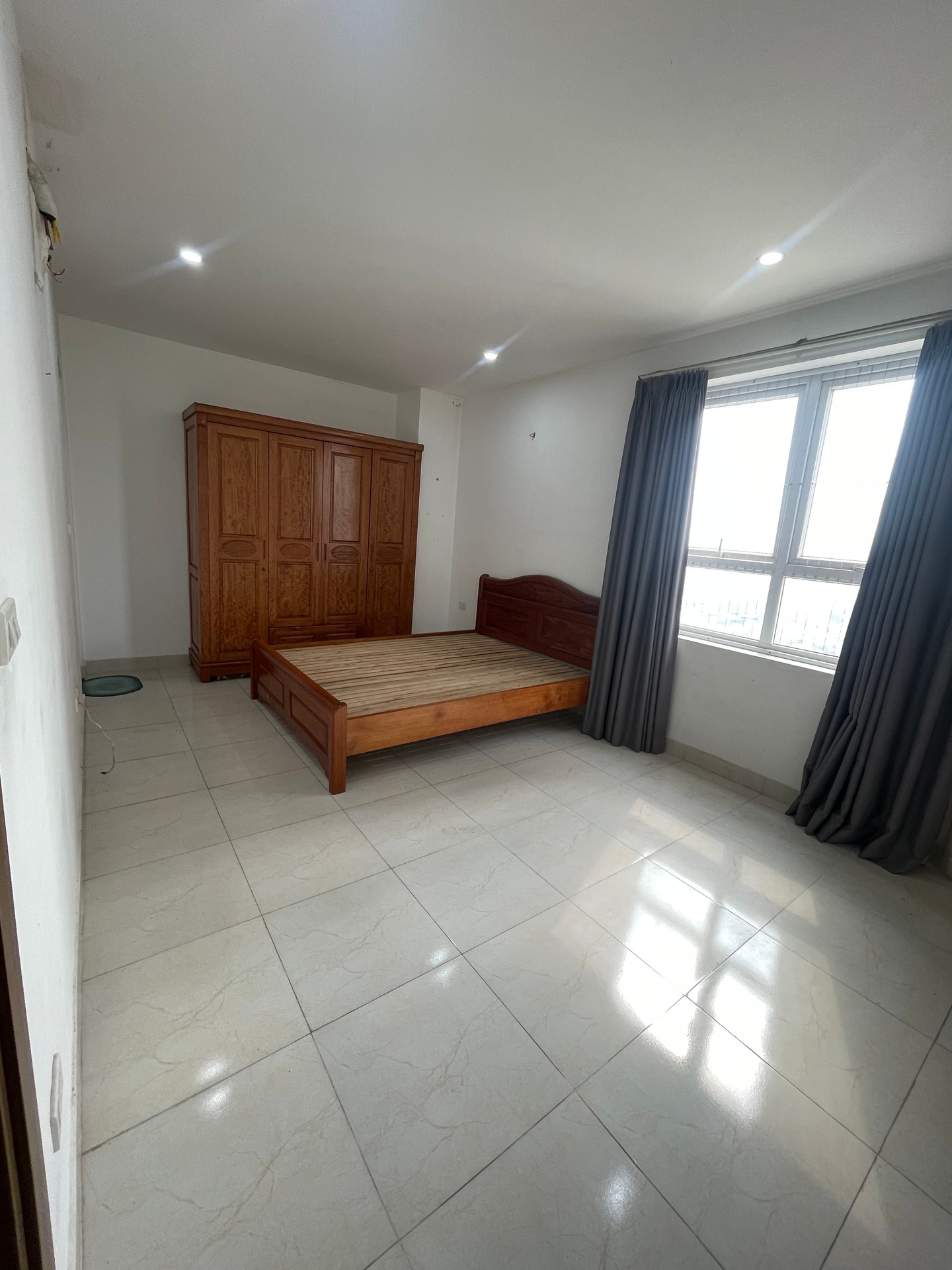 Bán nhà Tân Mai - diện tích 82m2 16 tầng - Căn góc thoáng sáng - giá 7,9 tỷ
