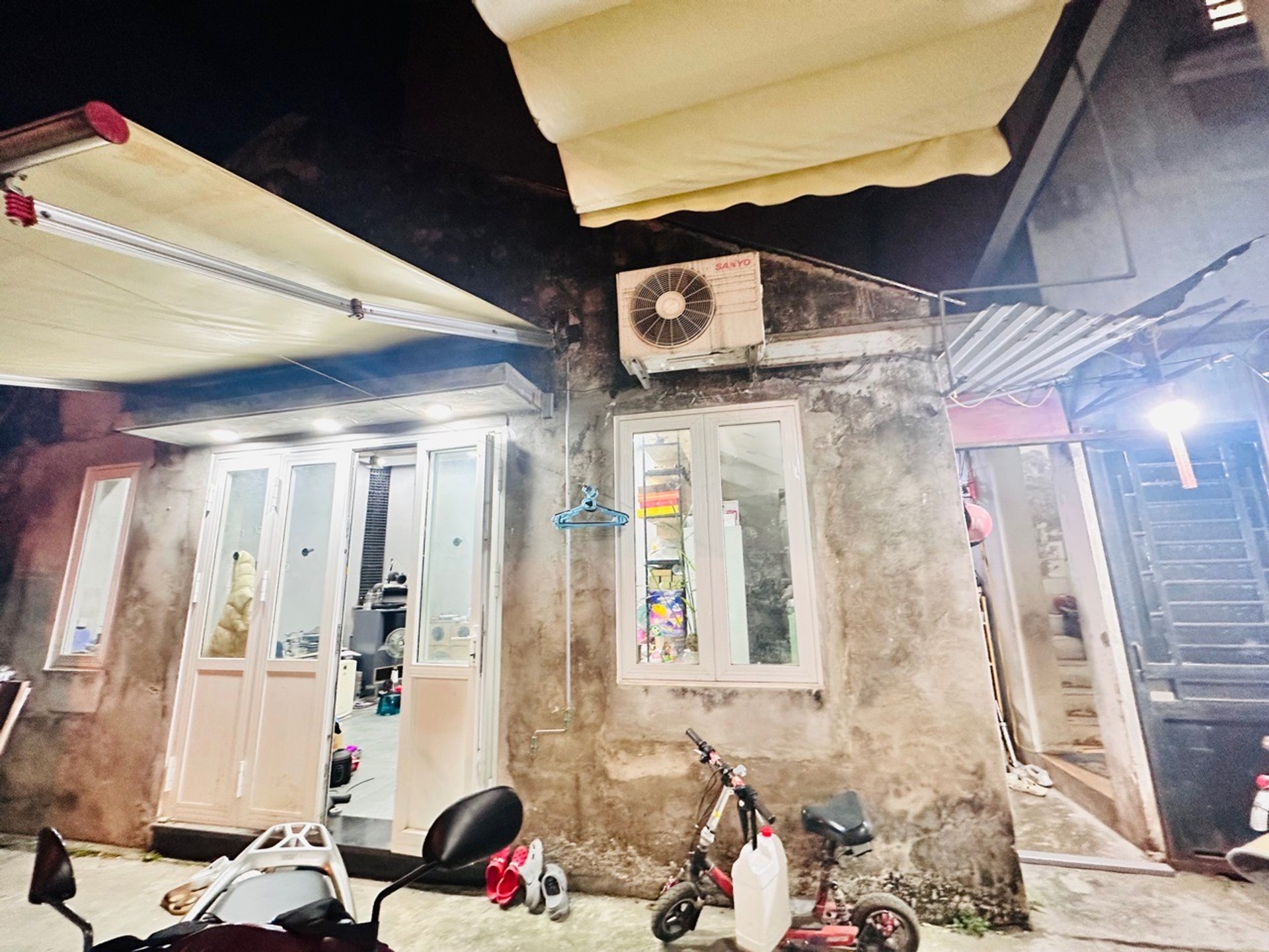 Bán nhà Hoàng Mai - diện tích 79m2 5 tầng - Phù hợp xây chung cư mini - giá 13,2 tỷ