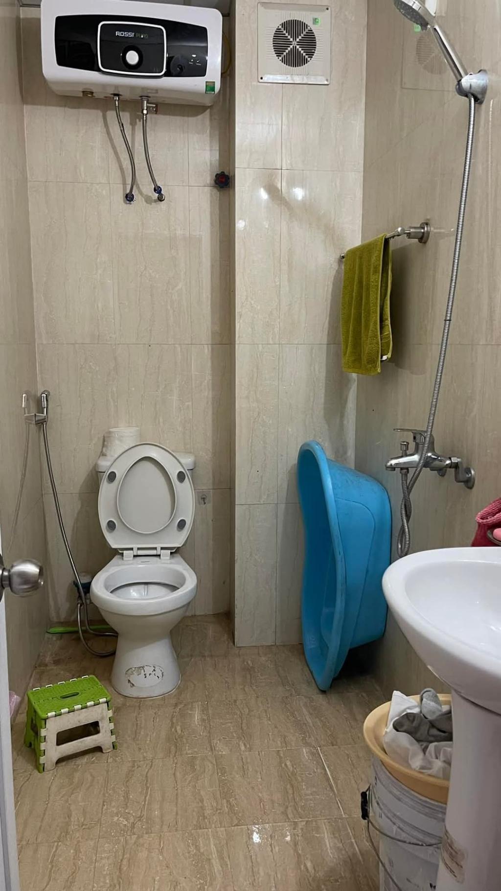 Bán nhà Kim Giang - diện tích 35m2 3 tầng - ô tô đỗ cửa - giá 6,1 tỷ