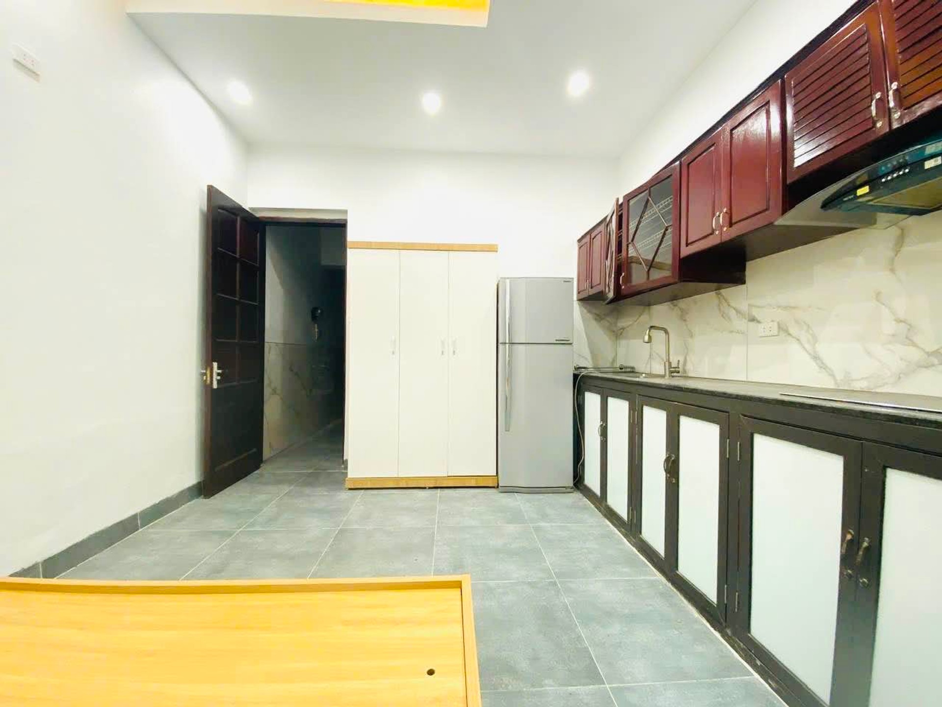 Bán nhà Hoàng Mai - diện tích 50m2 4 tầng - Ô tô đỗ cửa - giá 15,9 tỷ