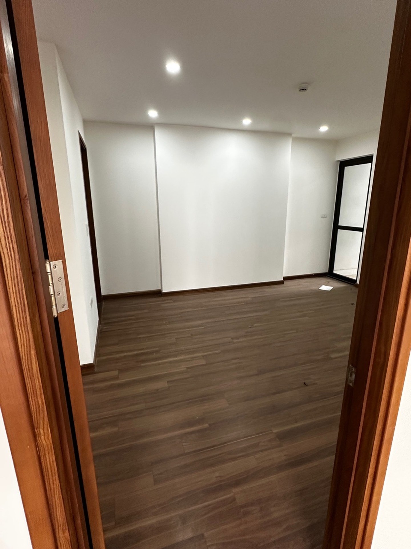 Bán nhà Trịnh Đình Cửu - diện tích 107m2 21 tầng - Lô góc ba thoáng - giá 7,9 tỷ
