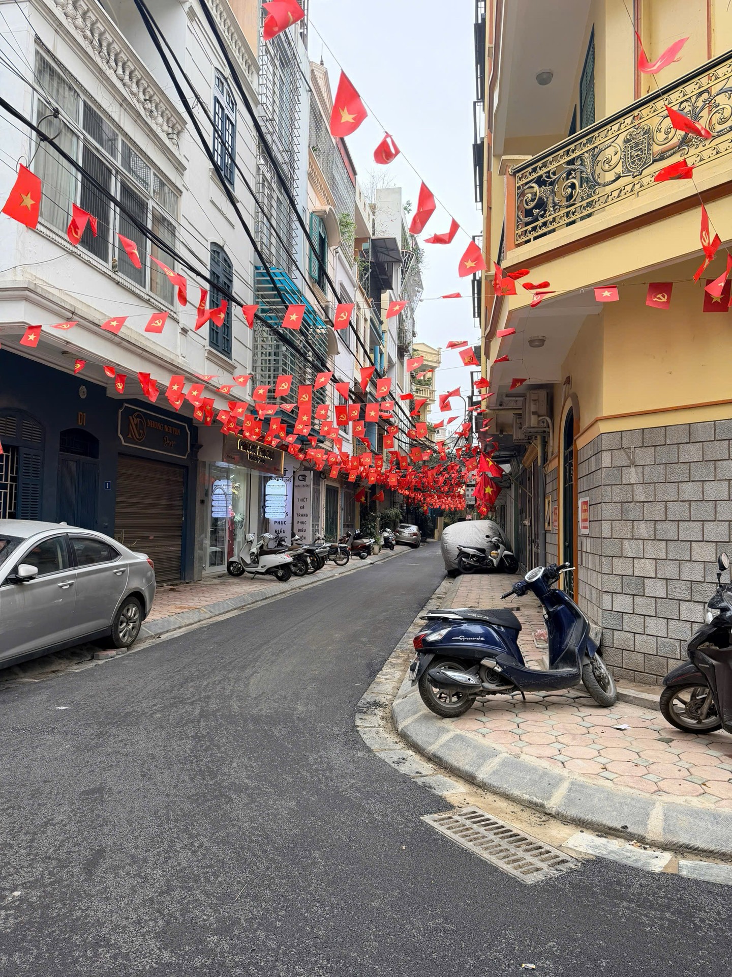 Bán nhà Ô Đồng Lầm - diện tích 75m2 4 tầng - Lô góc 2 mặt thoáng - giá 35,5 tỷ