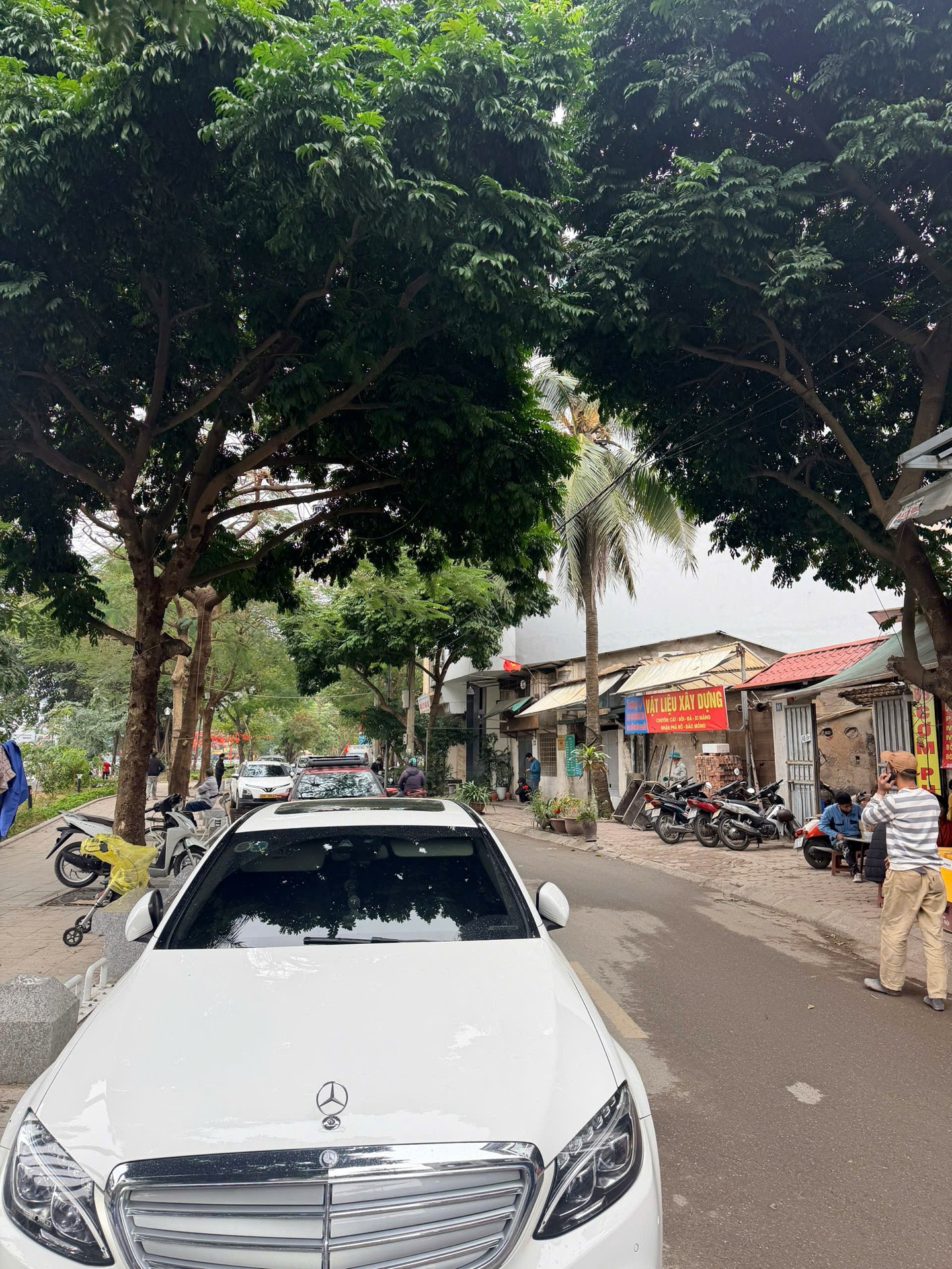 Bán nhà Ô Đồng Lầm - diện tích 75m2 4 tầng - Lô góc 2 mặt thoáng - giá 35,5 tỷ