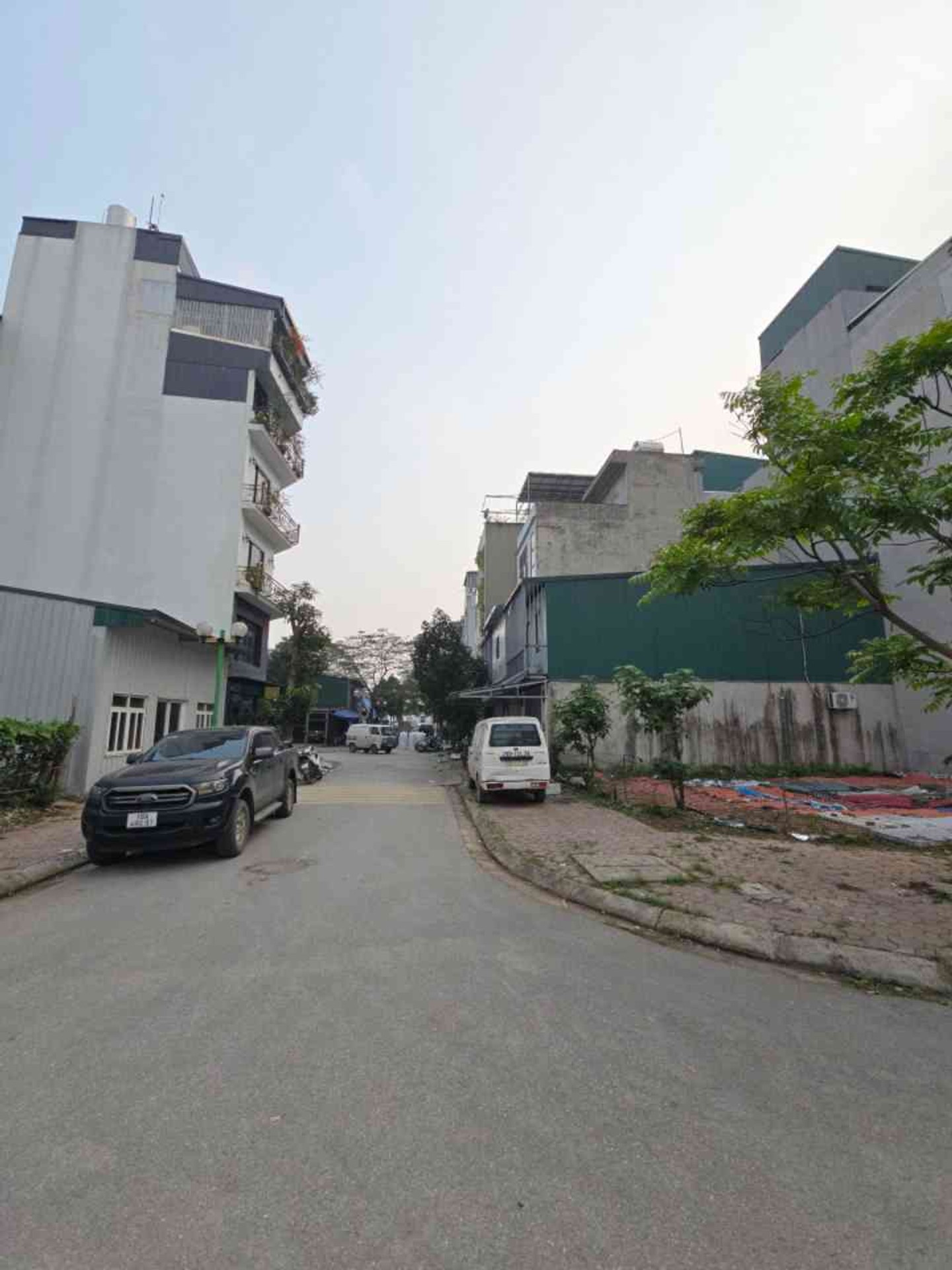 Bán nhà DV3 - diện tích 60m2 2 tầng - Phân lô ô tô chạy vòng quanh - giá 19,5 tỷ