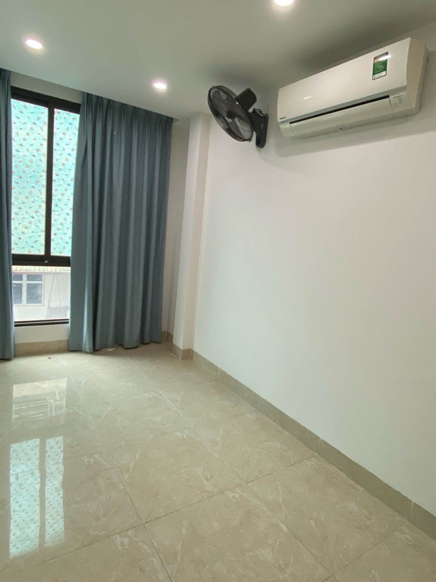 Bán nhà Tựu Liệt - diện tích 37m2 4 tầng - Lô góc, ô tô tránh - giá 9,3 tỷ