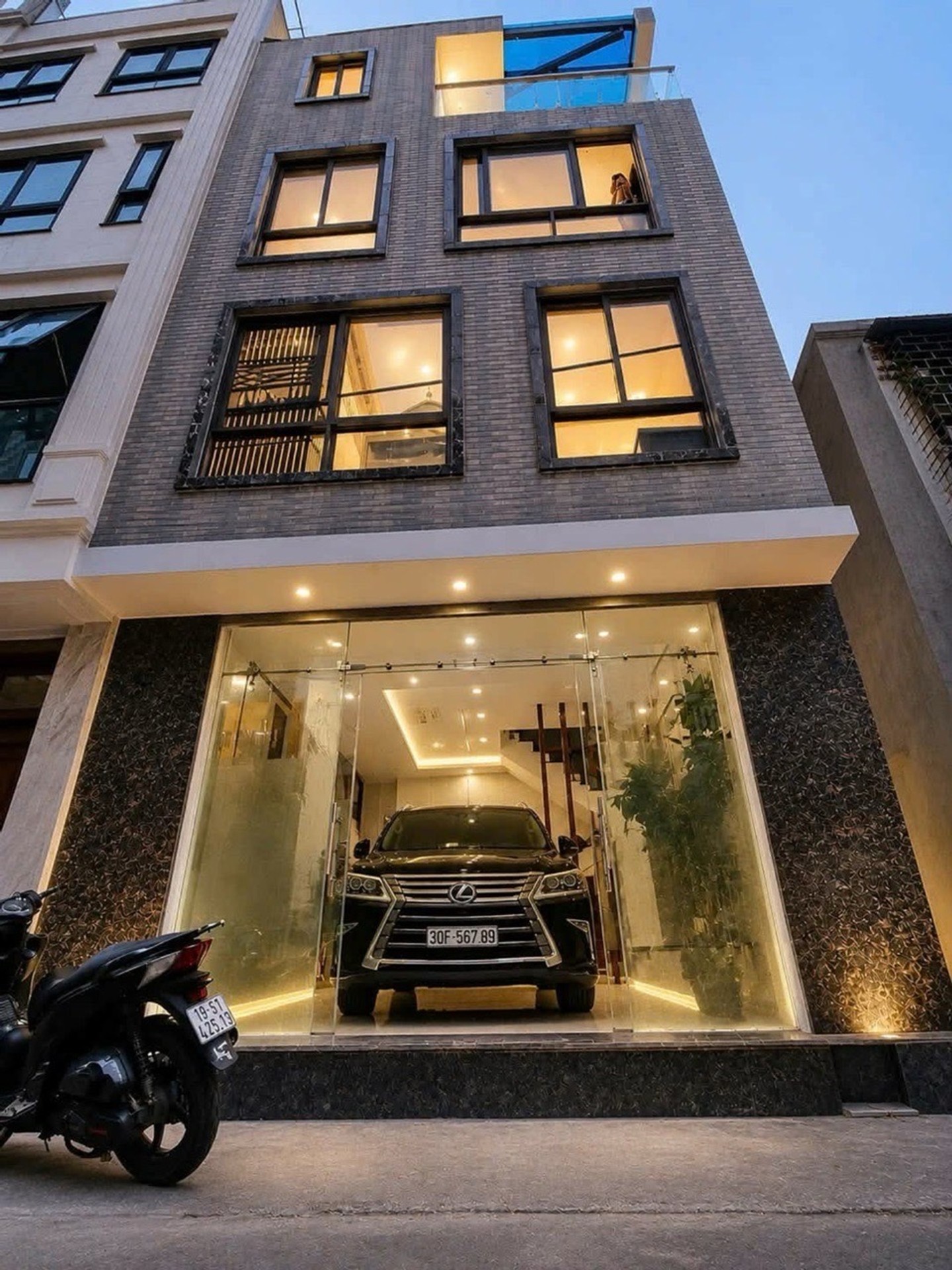 Bán nhà Tựu Liệt - diện tích 37m2 4 tầng - Lô góc, ô tô tránh - giá 9,3 tỷ