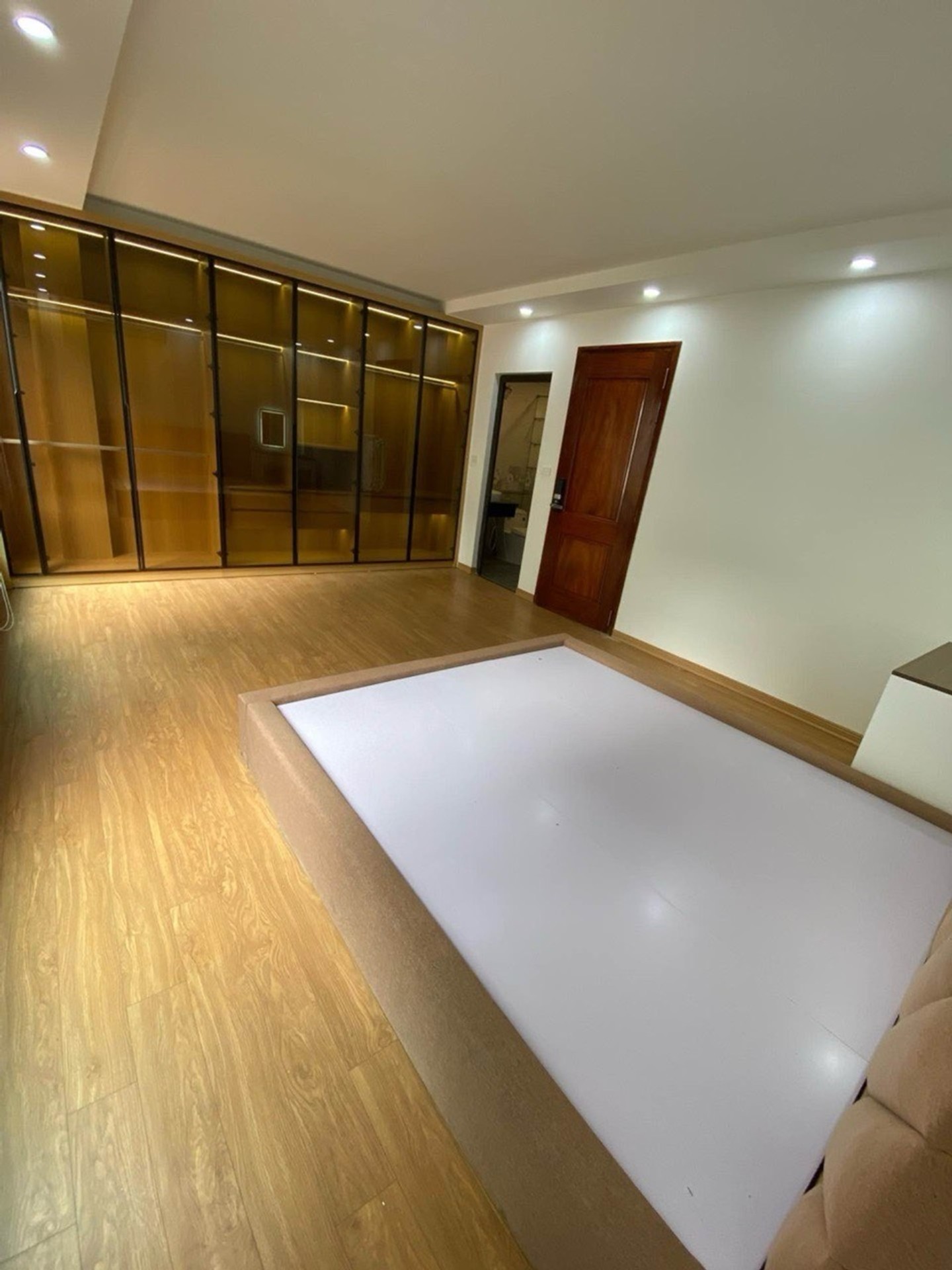 Bán nhà Tựu Liệt - diện tích 37m2 4 tầng - Lô góc, ô tô tránh - giá 9,3 tỷ