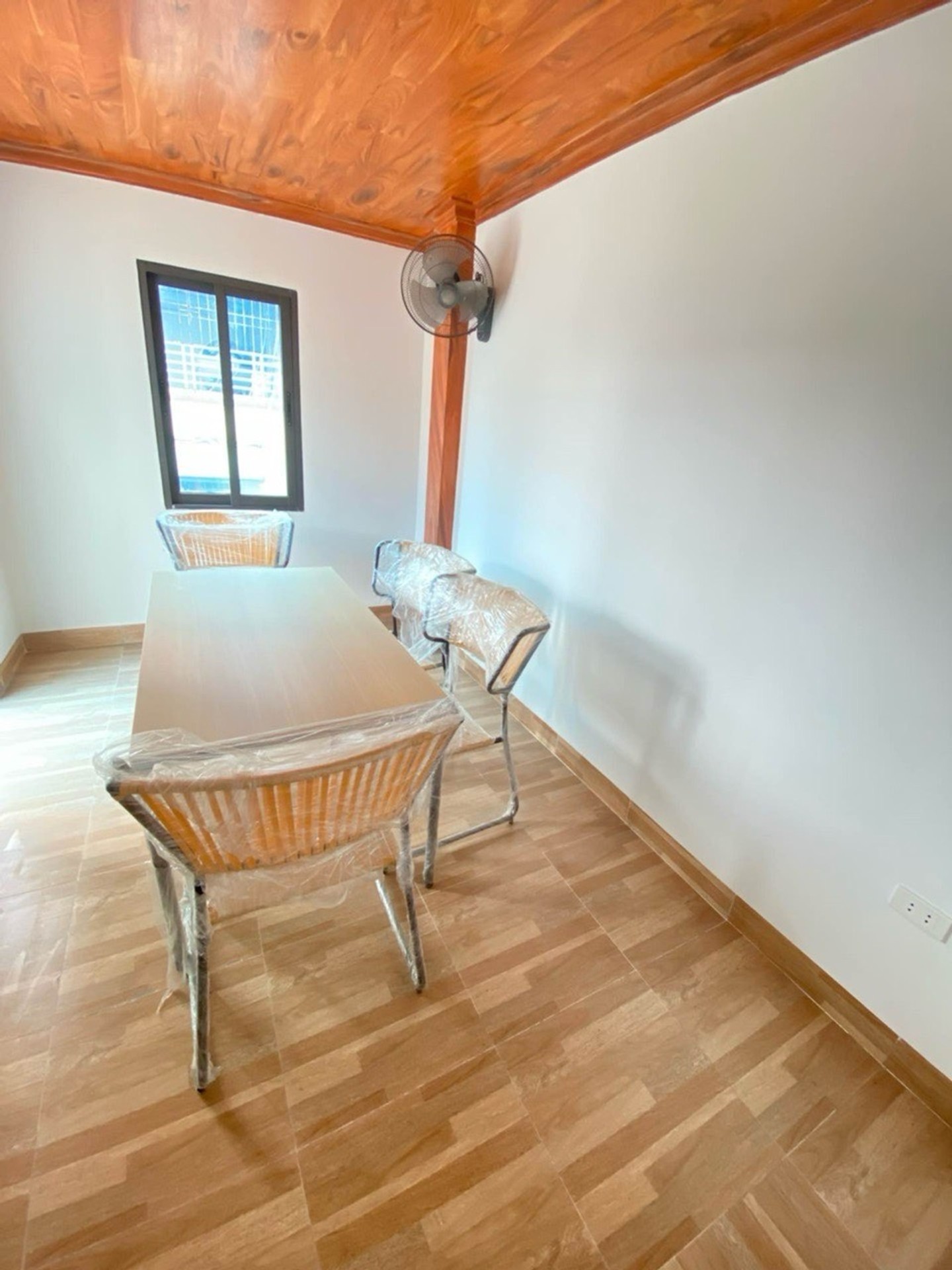 Bán nhà Tựu Liệt - diện tích 37m2 4 tầng - Lô góc, ô tô tránh - giá 9,3 tỷ