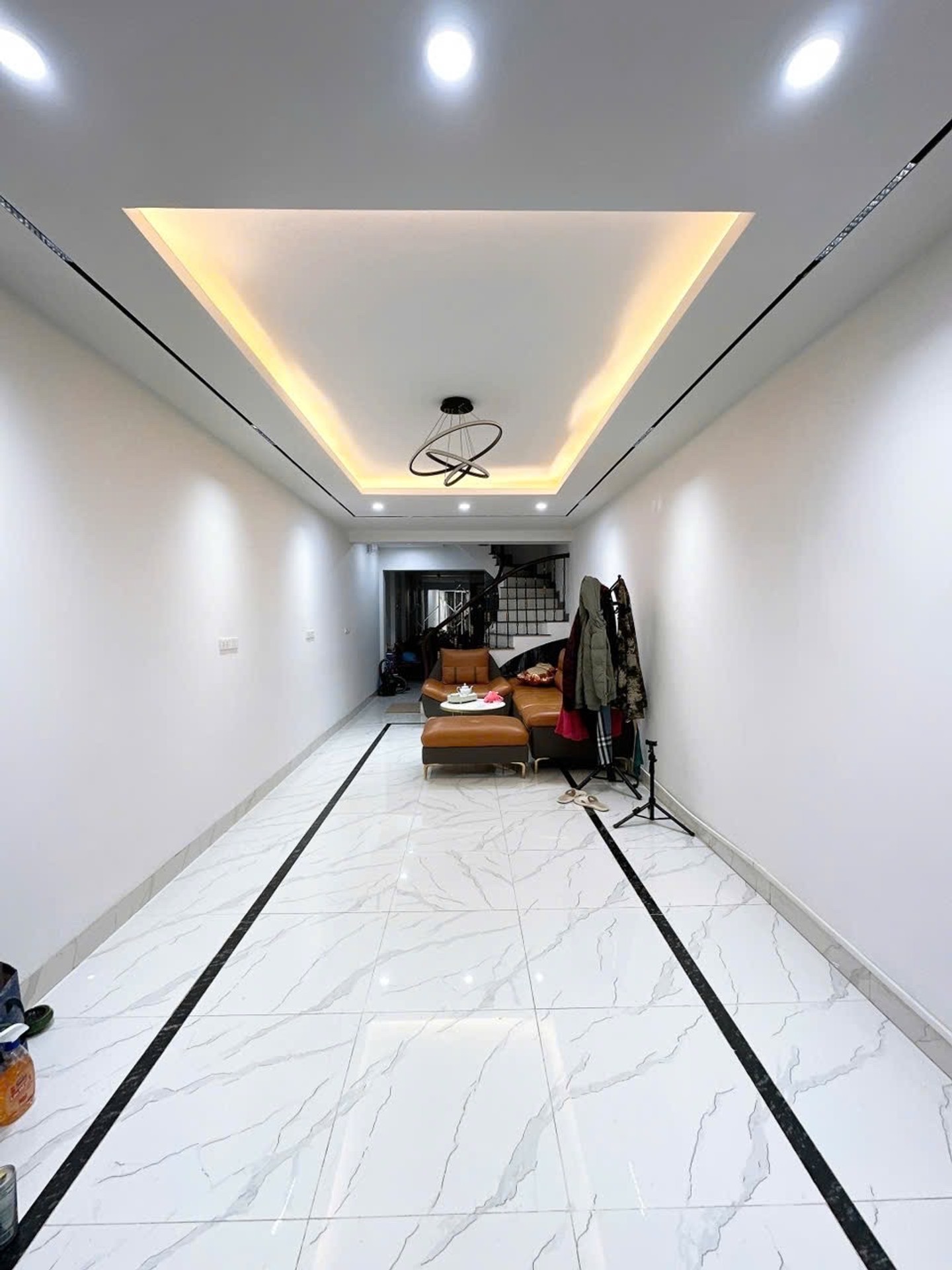 Bán nhà Kim Ngưu - diện tích 74m2 3 tầng - Ngõ thông ô tô - giá 14 tỷ