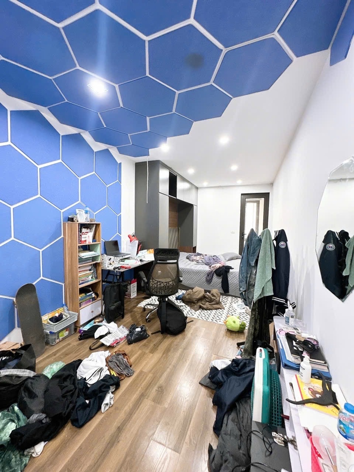 Bán nhà Kim Ngưu - diện tích 74m2 3 tầng - Ngõ thông ô tô - giá 14 tỷ