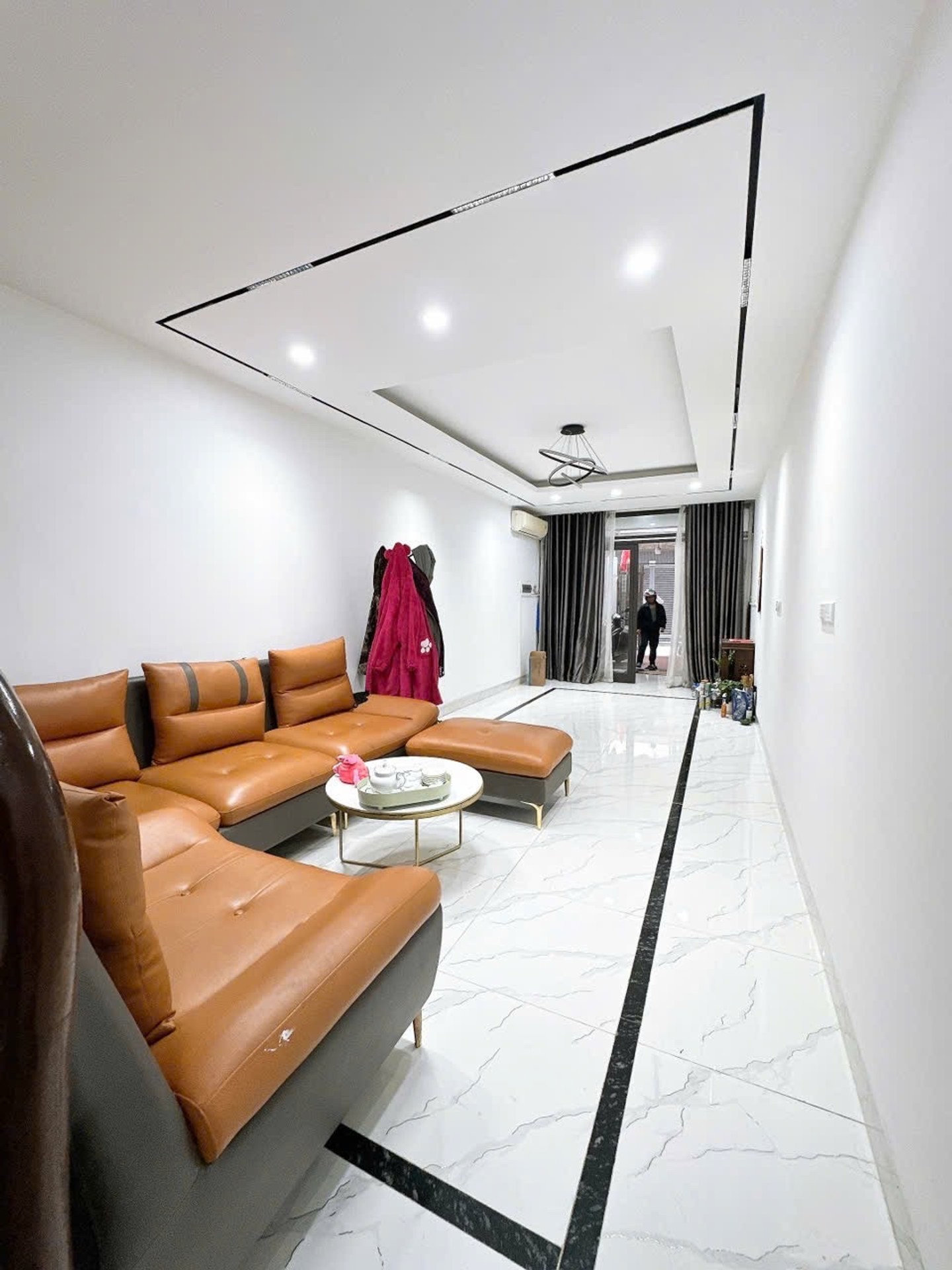 Bán nhà Kim Ngưu - diện tích 74m2 3 tầng - Ngõ thông ô tô - giá 14 tỷ