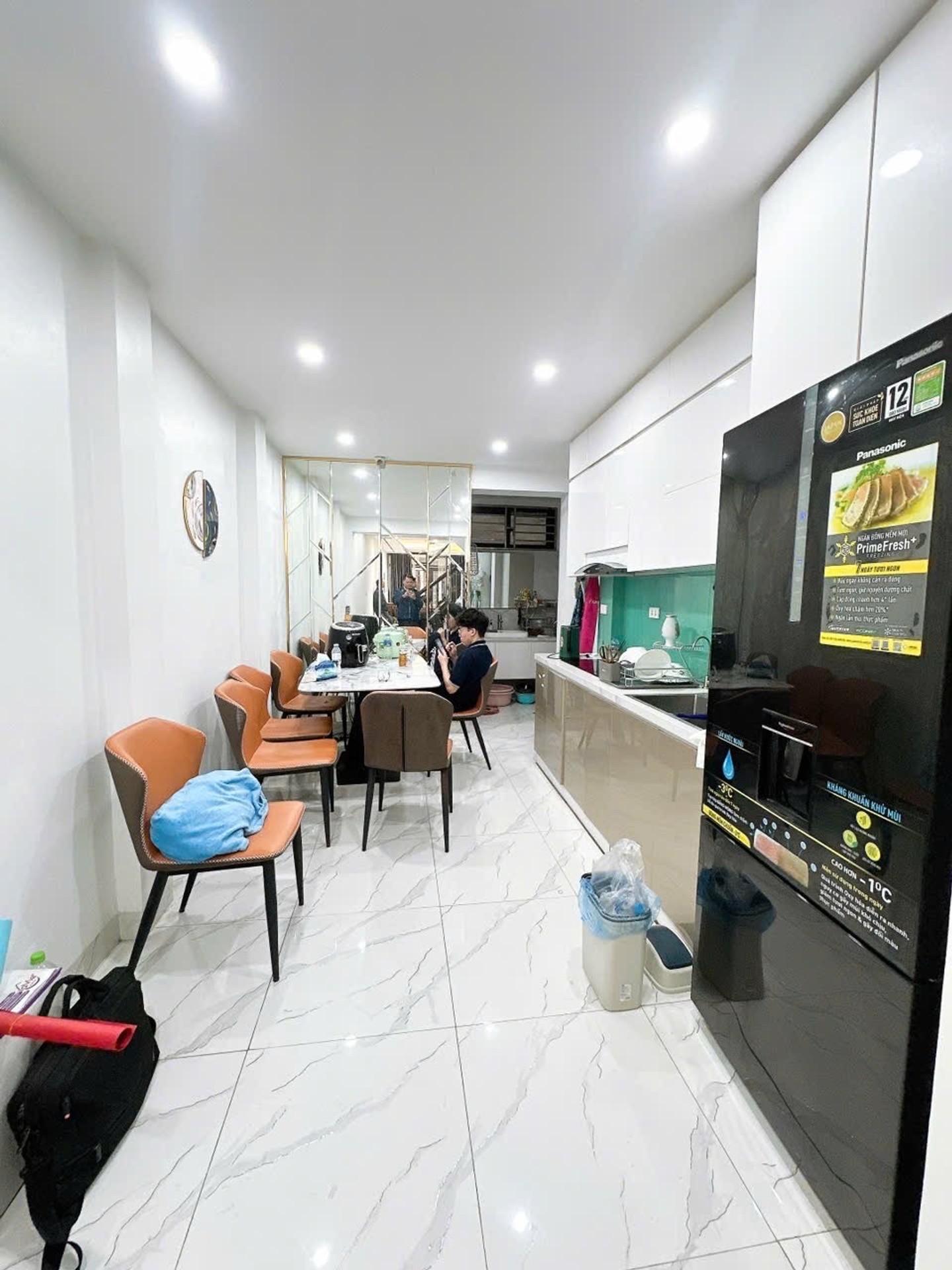 Bán nhà Kim Ngưu - diện tích 74m2 3 tầng - Ngõ thông ô tô - giá 14 tỷ