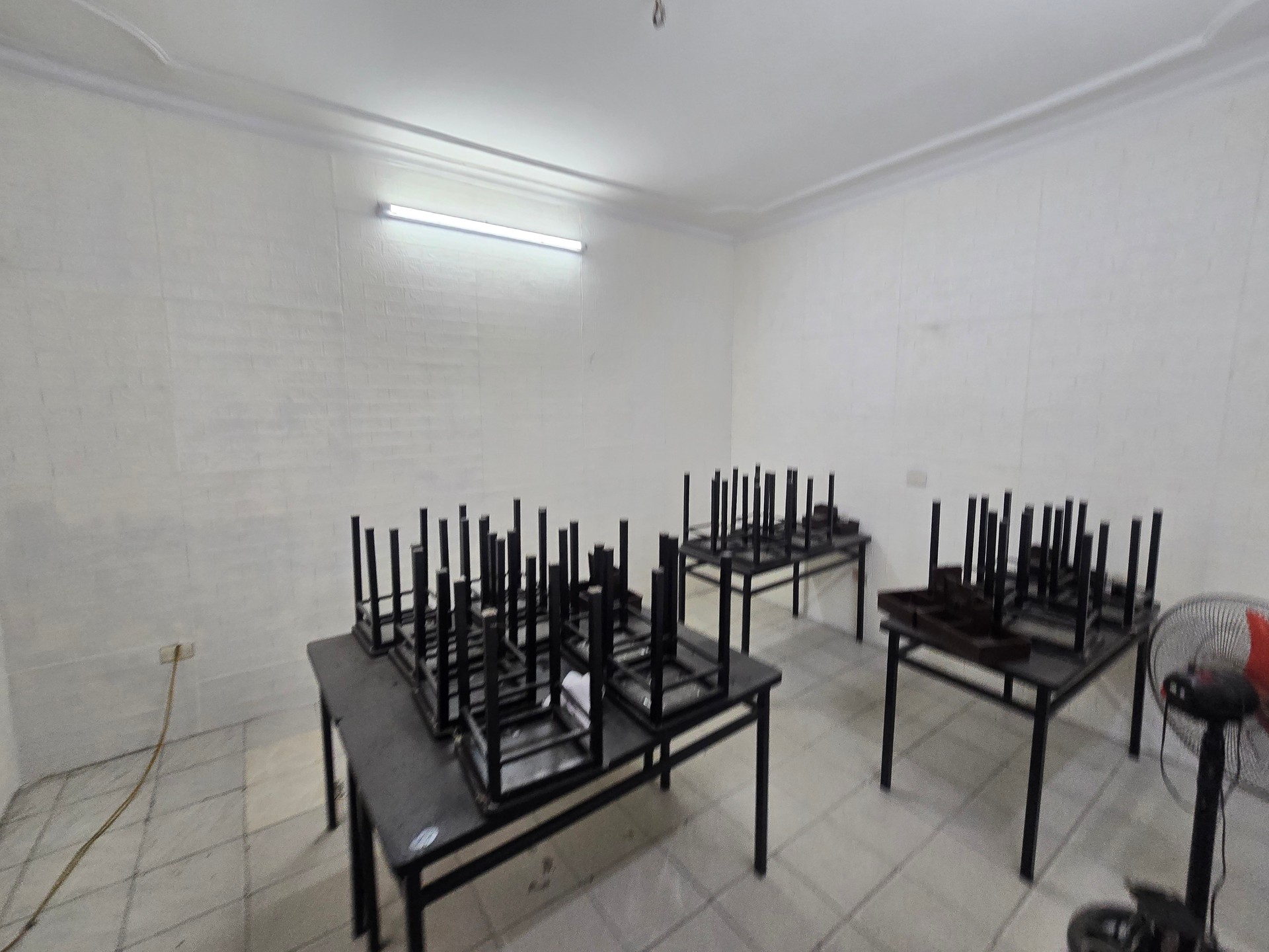 Bán nhà Giải Phóng - diện tích 47m2 4 tầng - Lô góc 2 mặt thoáng - giá 34 tỷ