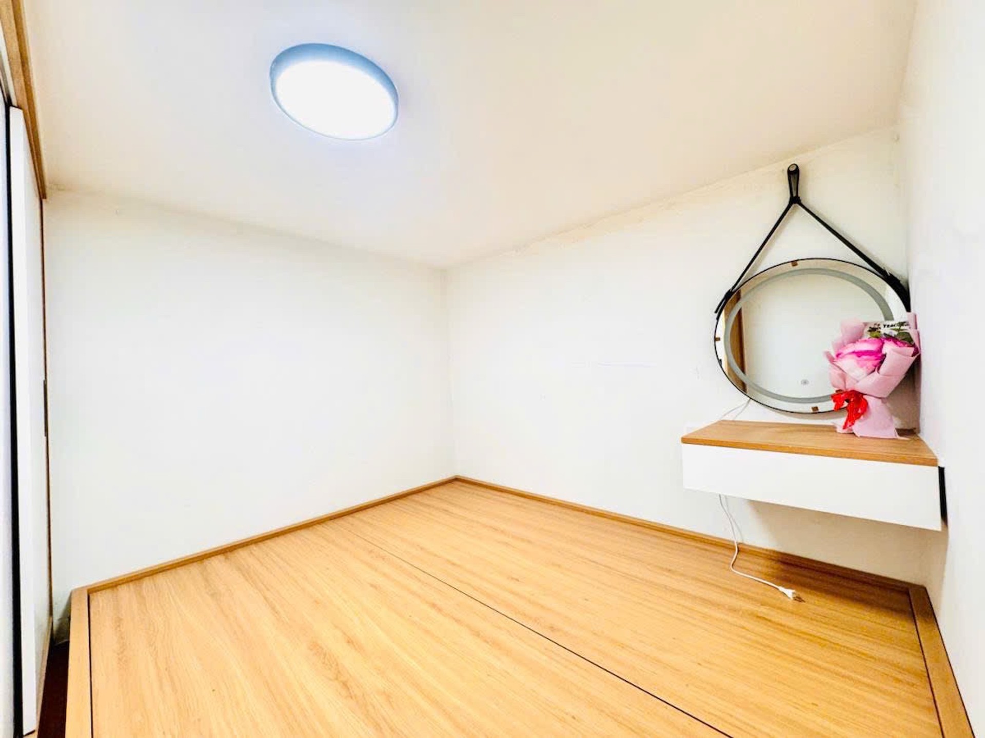 Bán nhà Đại Cồ Việt - diện tích 50m2 2 tầng - Ô TÔ ĐỖ CỬA - giá 2,95 tỷ