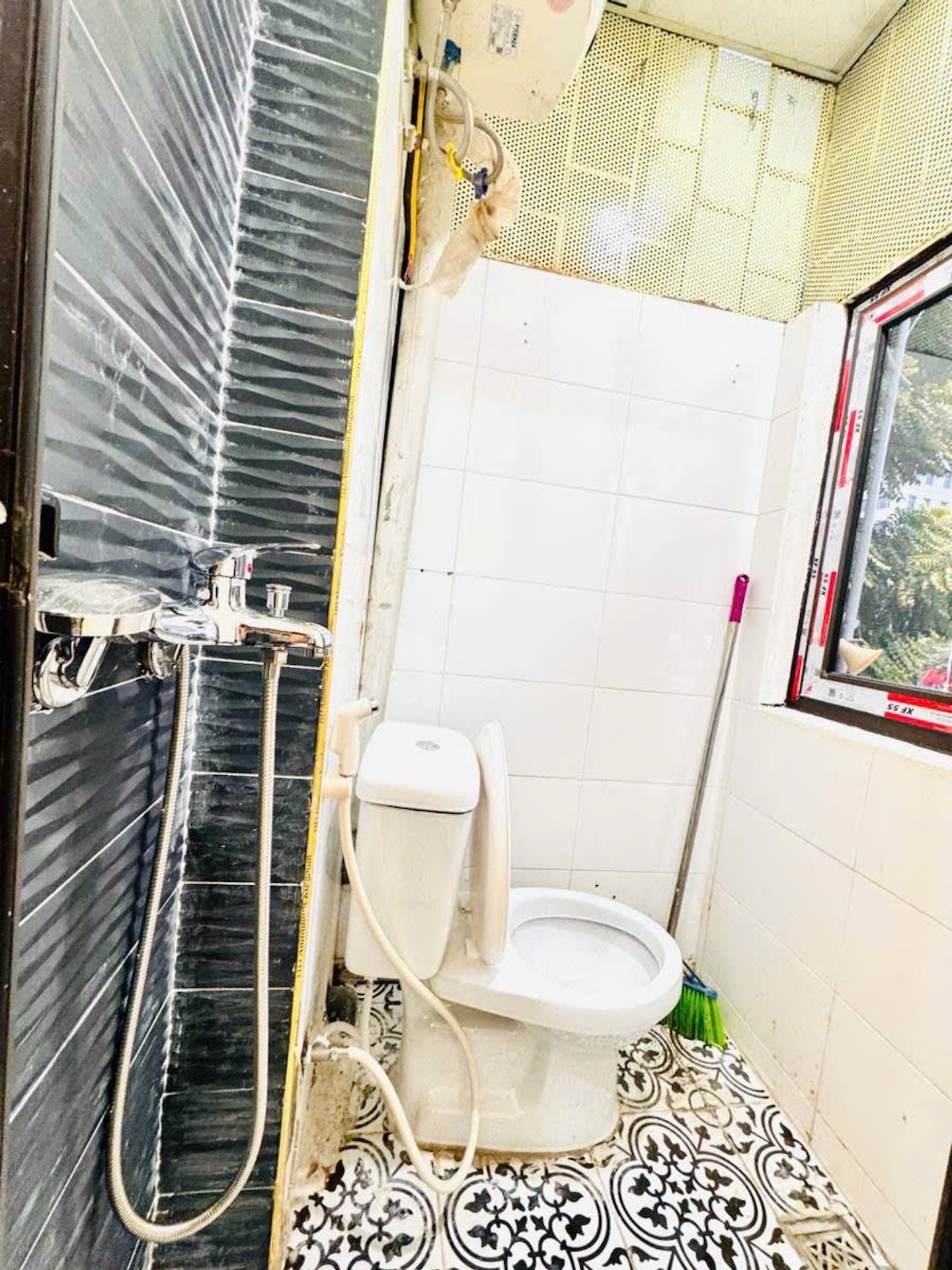 Bán nhà Đại Cồ Việt - diện tích 50m2 2 tầng - Ô TÔ ĐỖ CỬA - giá 2,95 tỷ