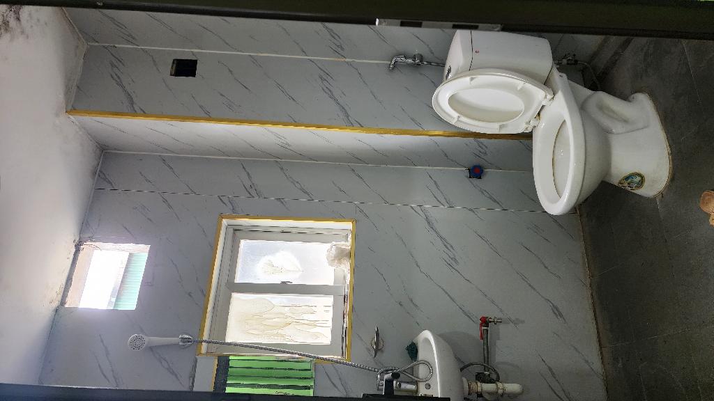 Bán nhà Cấm Chỉ - diện tích 33m2 4 tầng - Kinh doanh ngày đêm - giá 32 tỷ