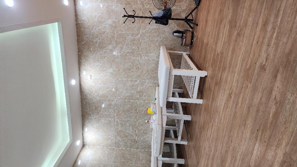 Bán nhà Cấm Chỉ - diện tích 33m2 4 tầng - Kinh doanh ngày đêm - giá 32 tỷ