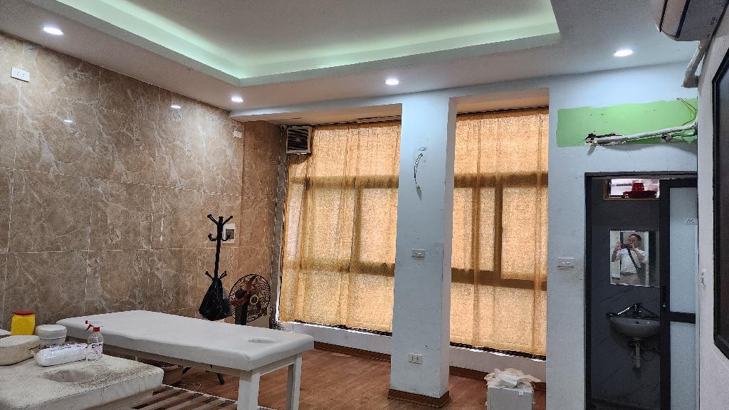 Bán nhà Cấm Chỉ - diện tích 33m2 4 tầng - Kinh doanh ngày đêm - giá 32 tỷ