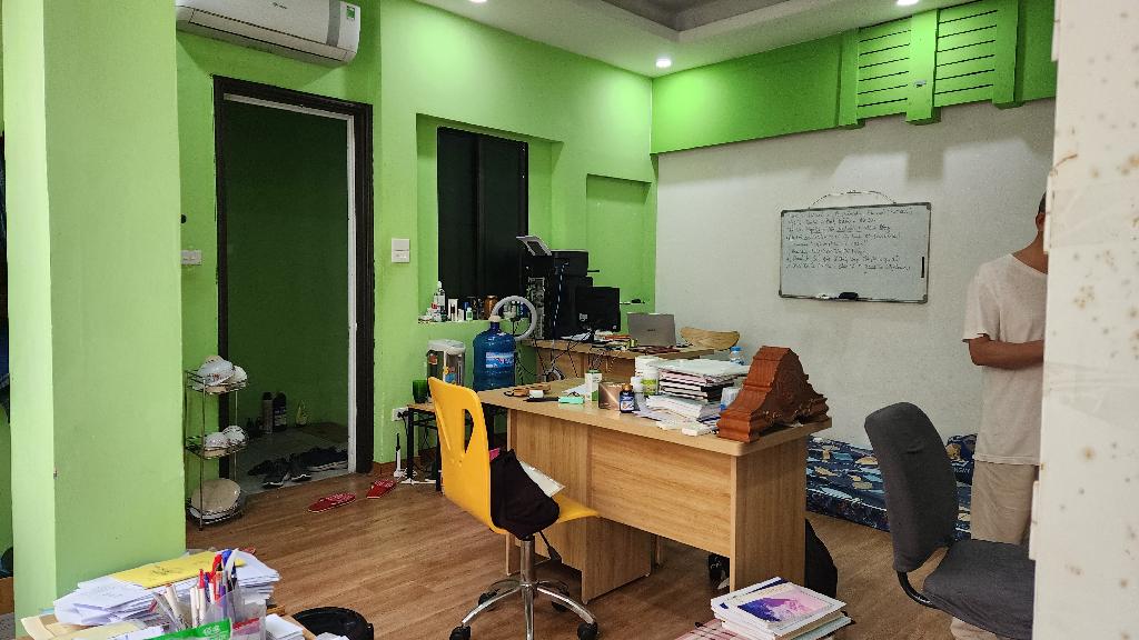 Bán nhà Cấm Chỉ - diện tích 33m2 4 tầng - Kinh doanh ngày đêm - giá 32 tỷ