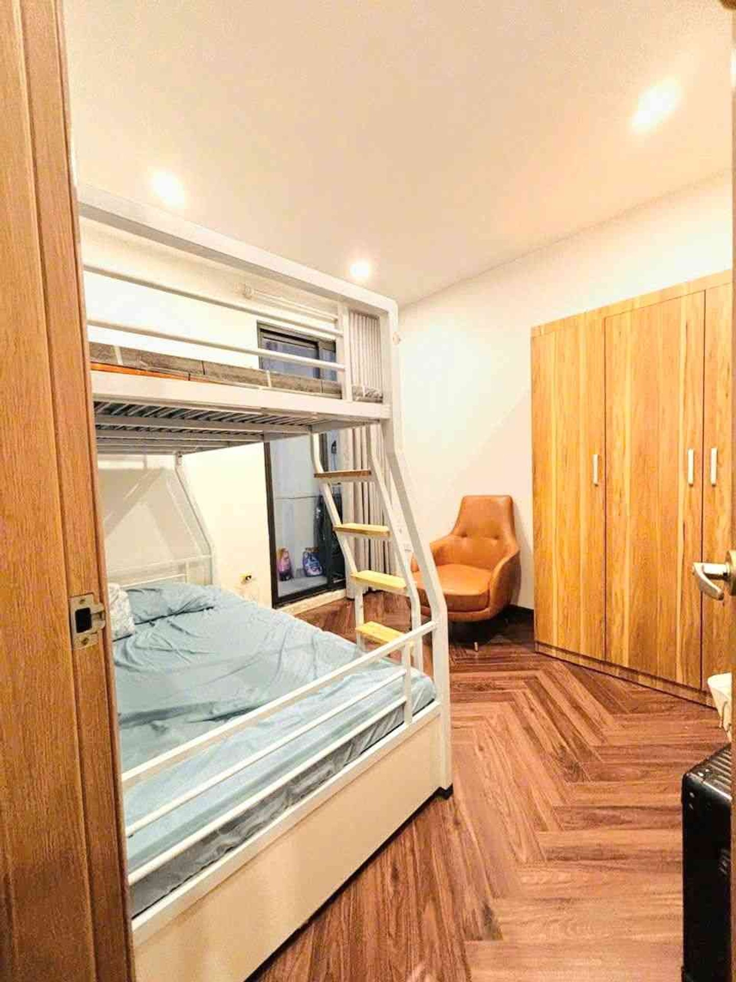 Bán nhà Lĩnh Nam - diện tích 96m2 1 tầng - Căn hộ cao cấp độc nhất vô nhị - giá 9 tỷ