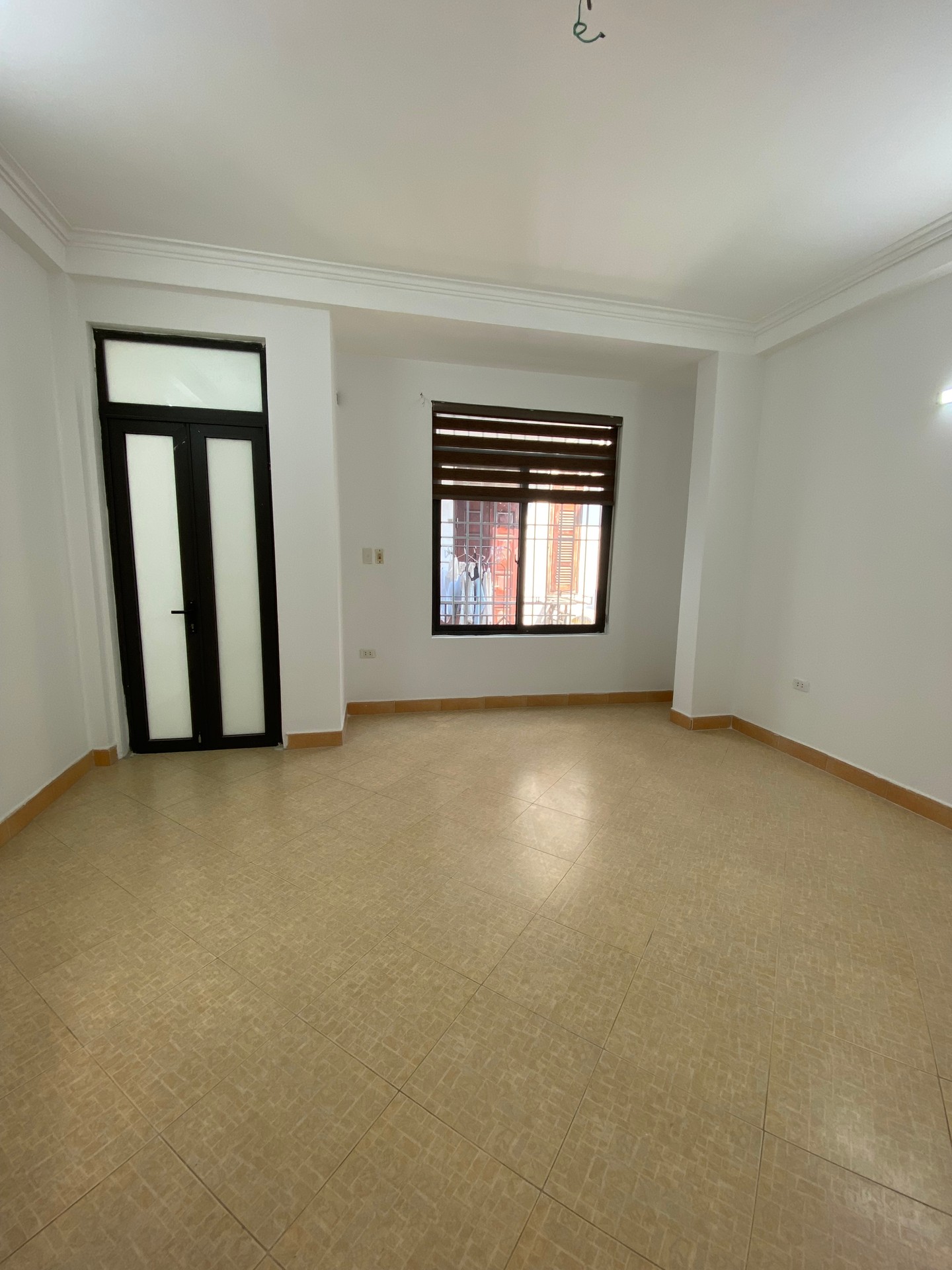 Bán nhà Hoàng Mai - diện tích 30m2 5 tầng - Ô tô cách 50m - giá 8,1 tỷ