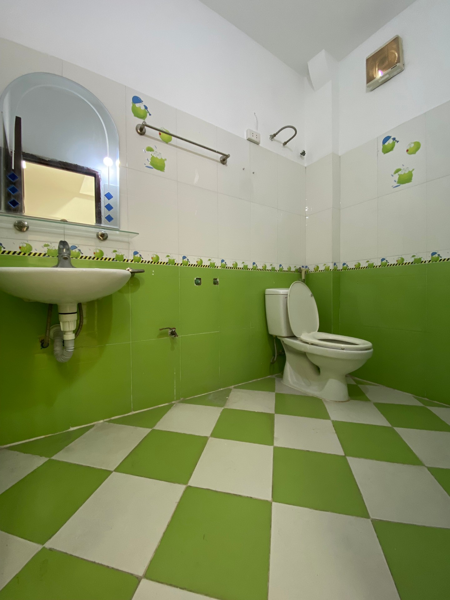 Bán nhà Hoàng Mai - diện tích 30m2 5 tầng - Ô tô cách 50m - giá 8,1 tỷ
