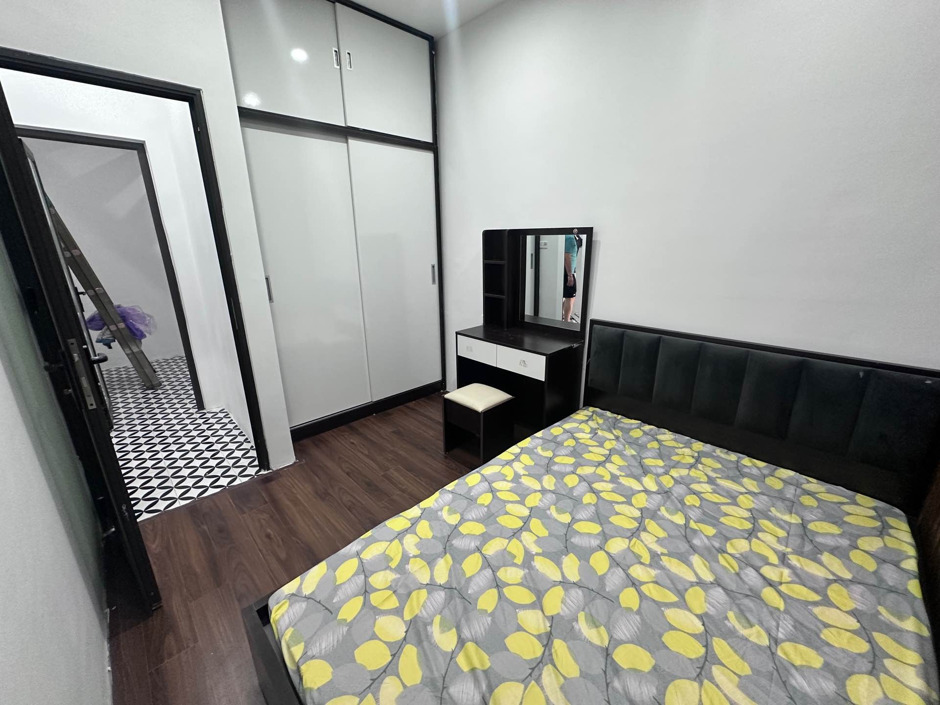 Bán nhà Minh Khai - diện tích 140m2 5 tầng - Mặt phố, view tỉ đô - giá 5,1 tỷ