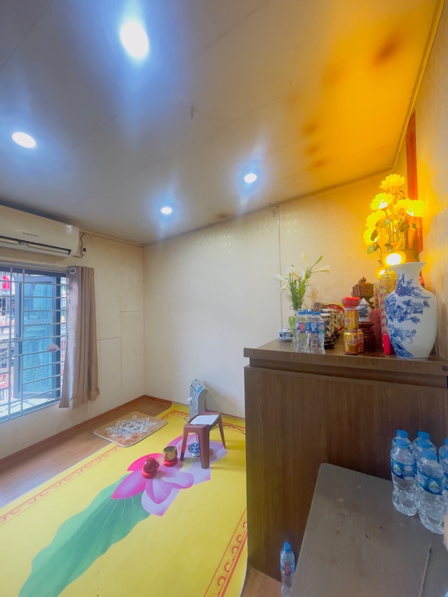 Bán nhà Trương Định - diện tích 8m2 3 tầng - Ô TÔ ĐÓN TẬN CỔNG - giá 1,45 tỷ