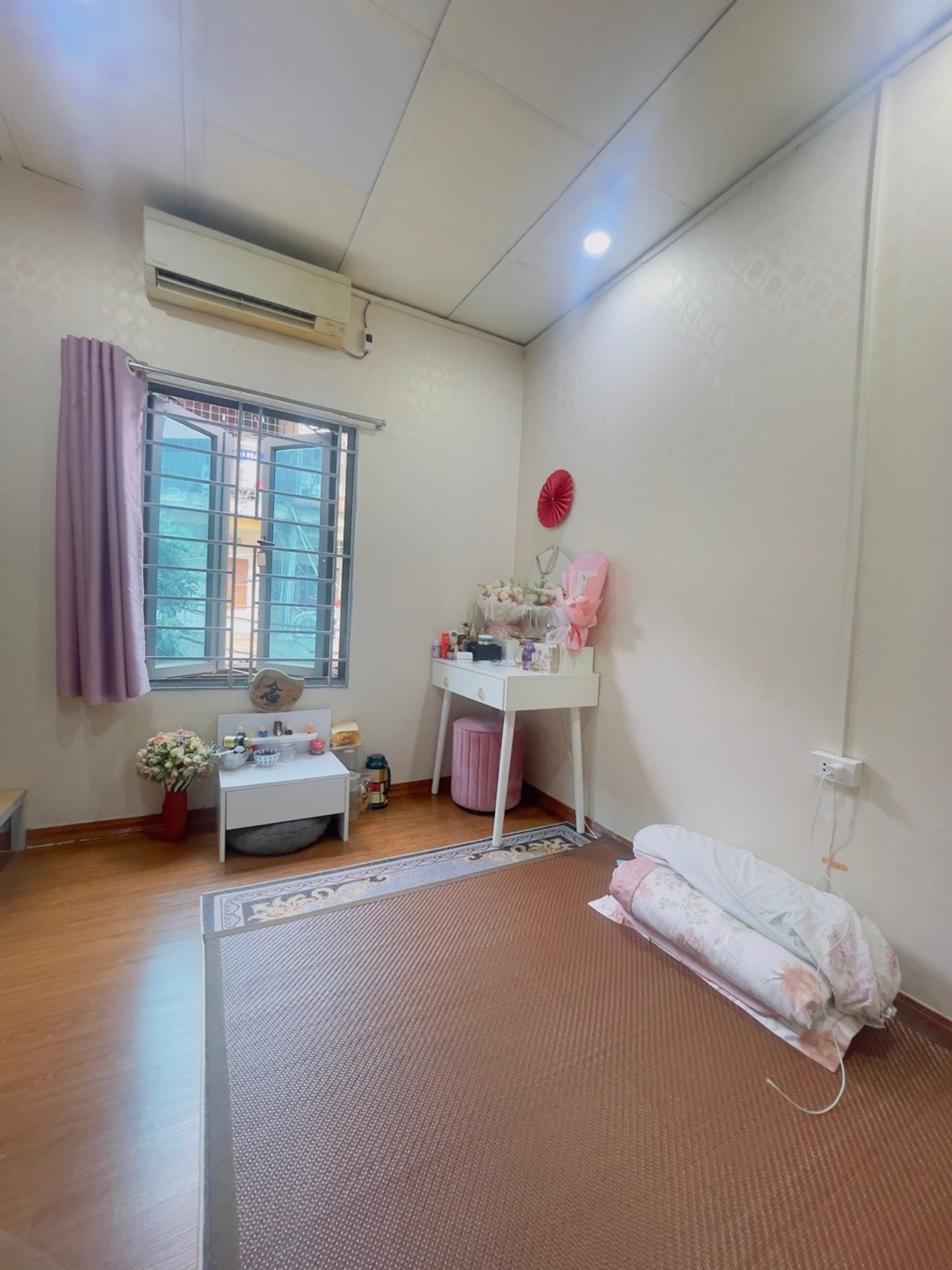Bán nhà Trương Định - diện tích 8m2 3 tầng - Ô TÔ ĐÓN TẬN CỔNG - giá 1,45 tỷ