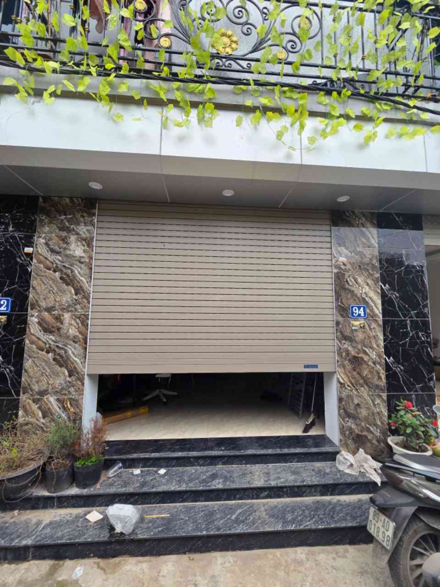 Bán nhà Định Công Hạ - diện tích 43m2 3 tầng - ô tô đỗ cửa - giá 2,8 tỷ
