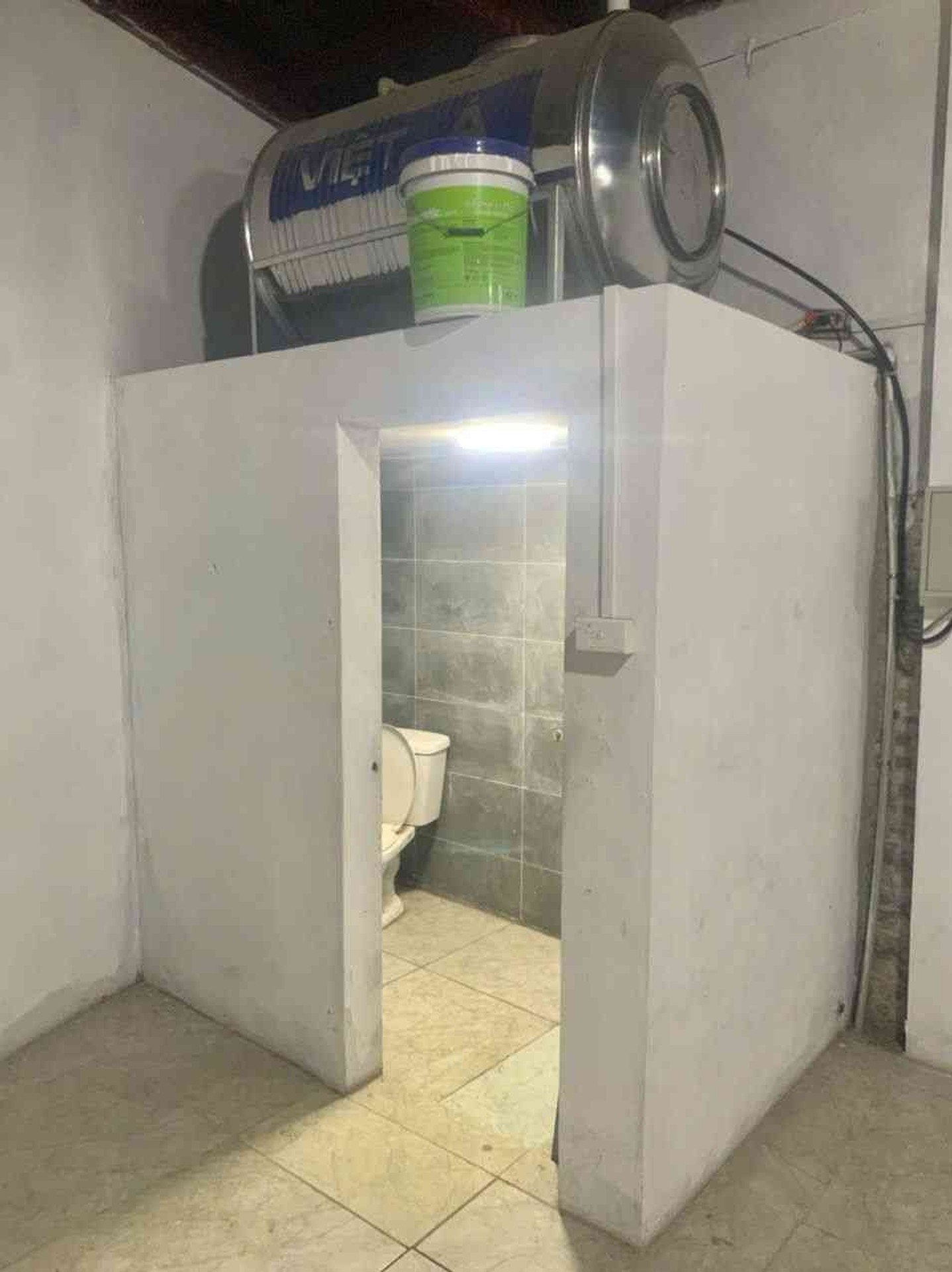 Bán nhà Khuyến Lương - diện tích 95m2 2 tầng - Ô TÔ TRÁNH - giá 18,5 tỷ