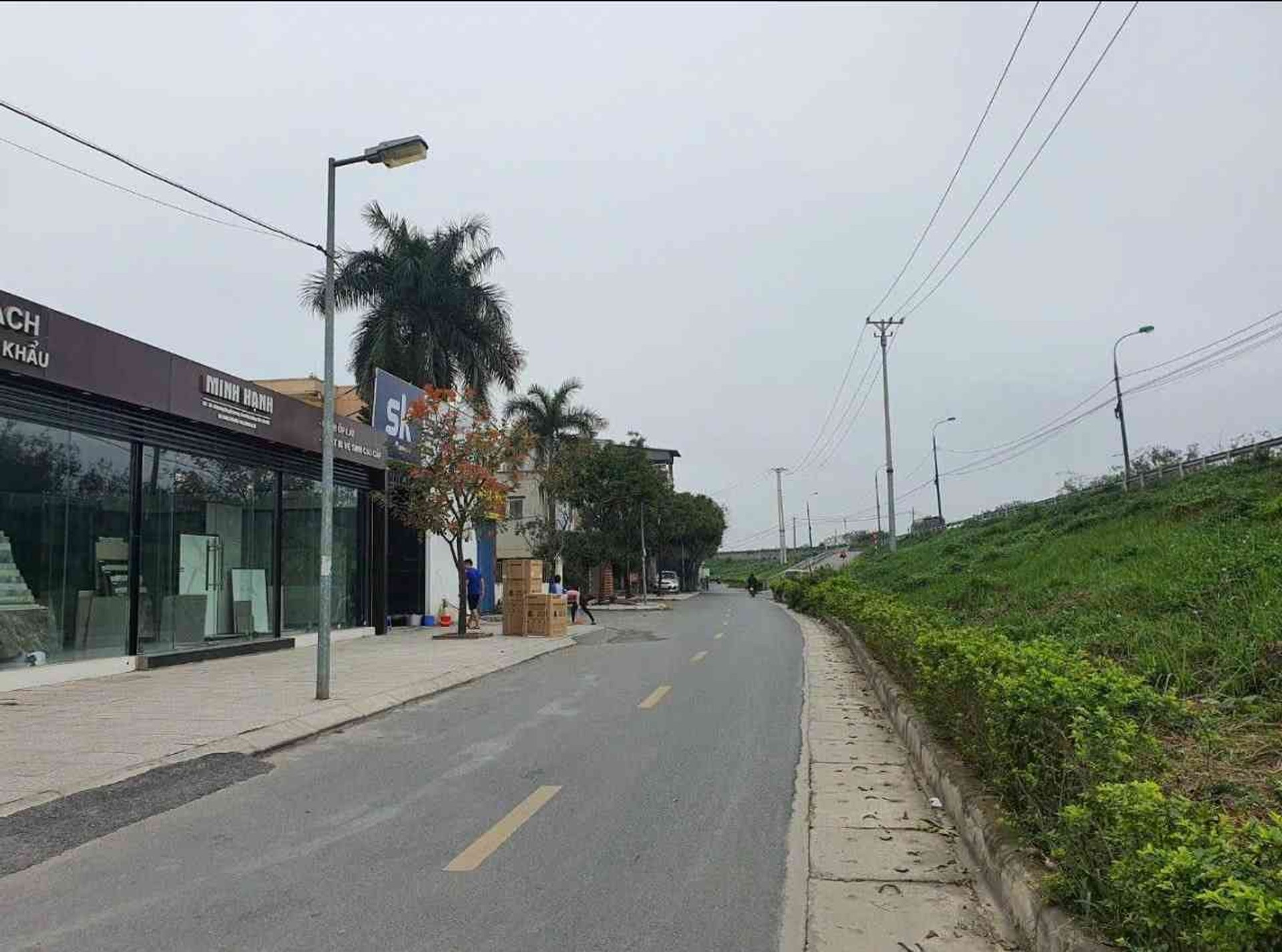 Bán nhà Khuyến Lương - diện tích 95m2 2 tầng - Ô TÔ TRÁNH - giá 18,5 tỷ