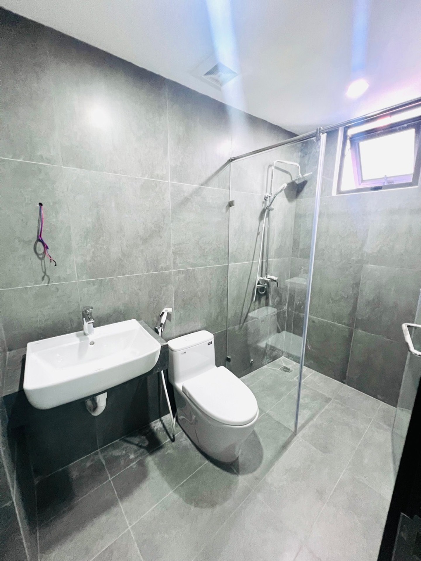 Bán nhà Lĩnh Nam - diện tích 50m2 6 tầng - Lô góc 3 thoáng - giá 15 tỷ