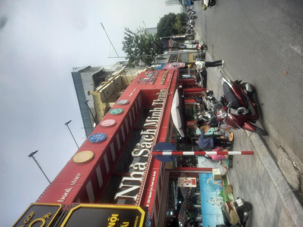 Bán nhà Nguyễn Trãi - diện tích 418m2 2 tầng - Mặt phố Siêu hiếm - giá 74 tỷ