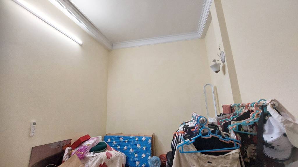 Bán nhà Láng Hạ - diện tích 134m2 4 tầng - Lô góc 2 mặt thoáng - giá 83,27 tỷ