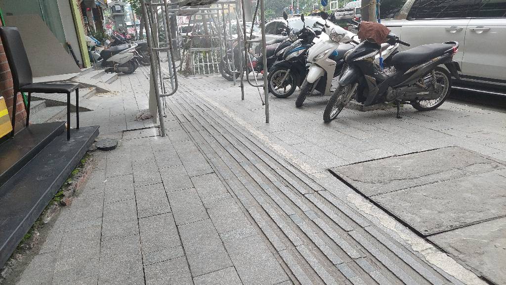 Bán nhà Láng Hạ - diện tích 134m2 4 tầng - Lô góc 2 mặt thoáng - giá 83,27 tỷ