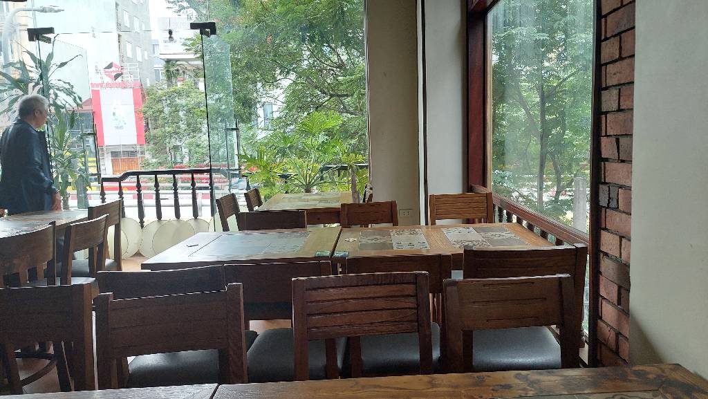 Bán nhà Láng Hạ - diện tích 134m2 4 tầng - Lô góc 2 mặt thoáng - giá 83,27 tỷ