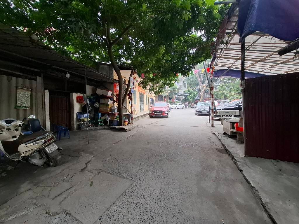 Bán nhà Lò Đúc - diện tích 49m2 3 tầng - nhà dân xây chắc chắn - giá 13,68 tỷ