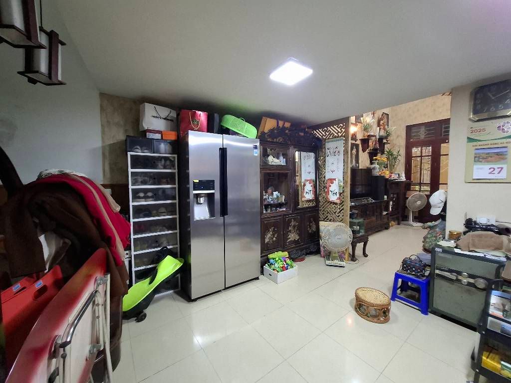 Bán nhà Lò Đúc - diện tích 49m2 3 tầng - nhà dân xây chắc chắn - giá 13,68 tỷ