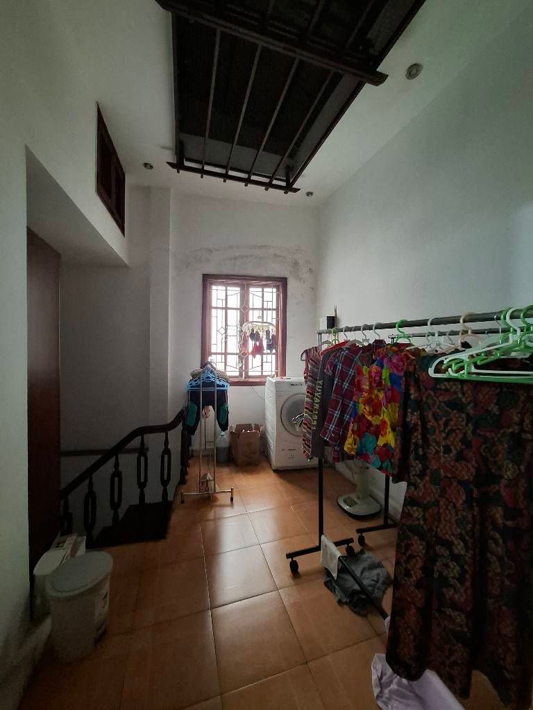 Bán nhà Lò Đúc - diện tích 49m2 3 tầng - nhà dân xây chắc chắn - giá 13,68 tỷ